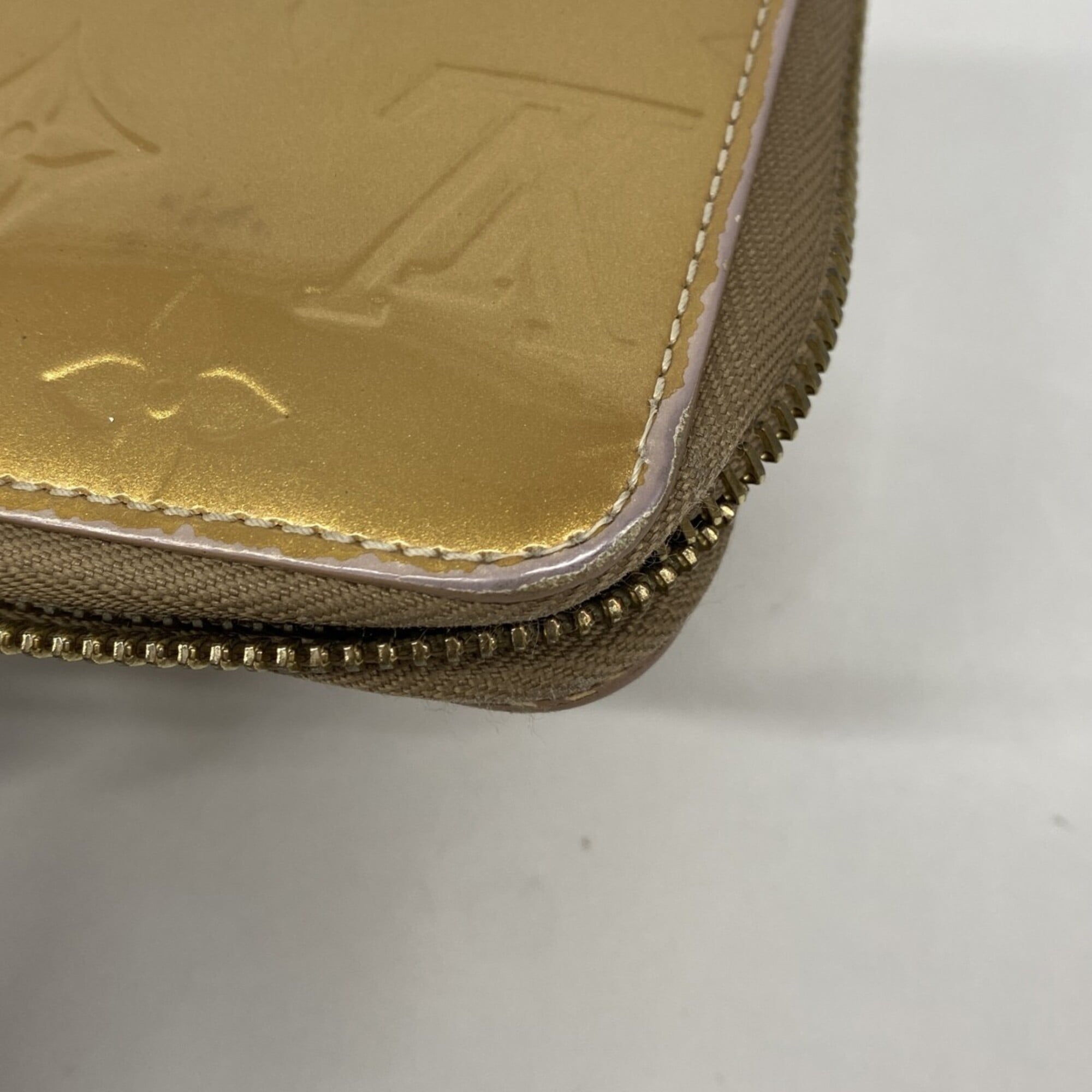 Louis Vuitton Beige Poodle Long Wallet (Bi-Fold) (Pre-Owned)