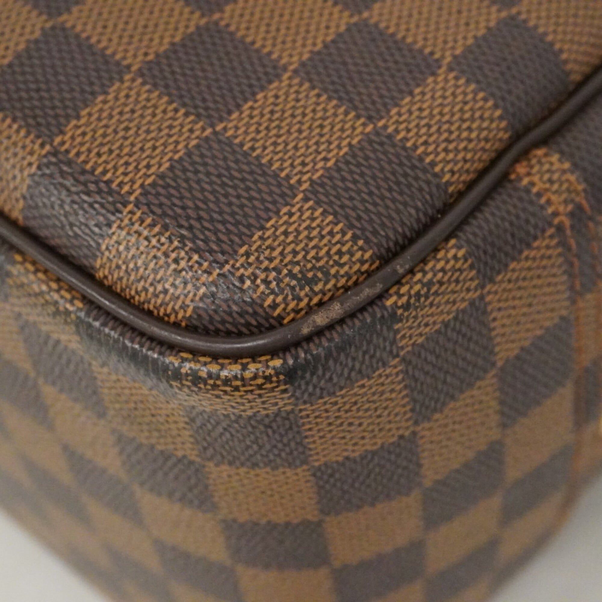 Louis Vuitton Ebene Handbag (Pre-Owned)