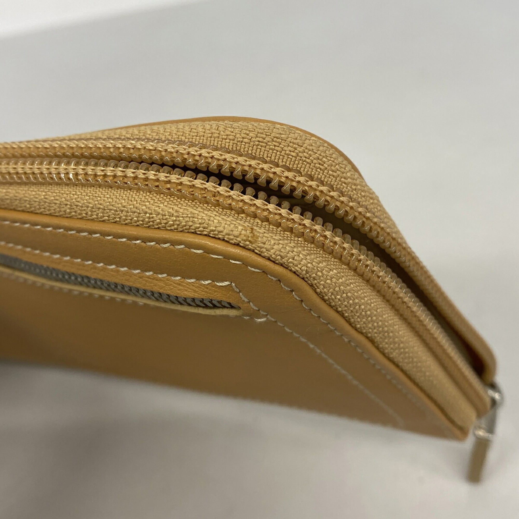 Salvatore Ferragamo Brown Leather Long Wallet (Bi-Fold) (Pre-Owned)