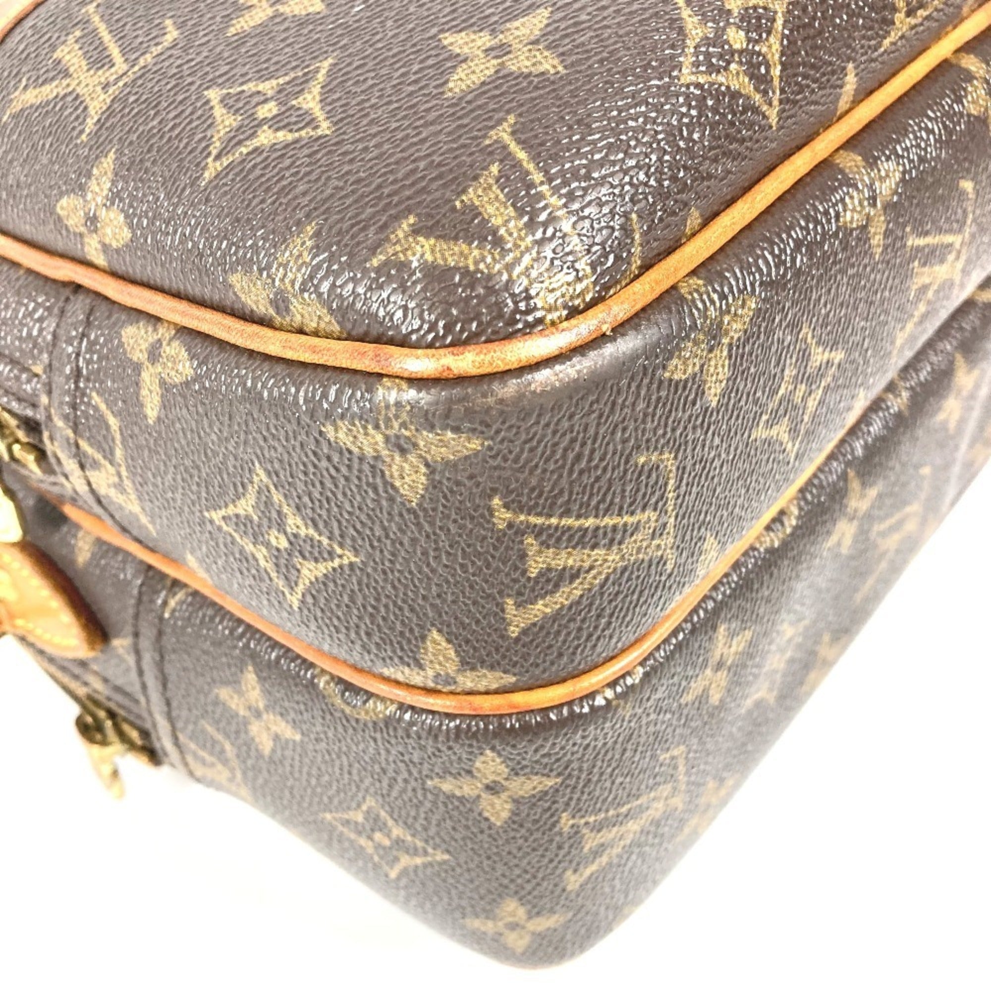 Louis Vuitton Brown Monogram Canvas Shoulder Bag (Pre-Owned)