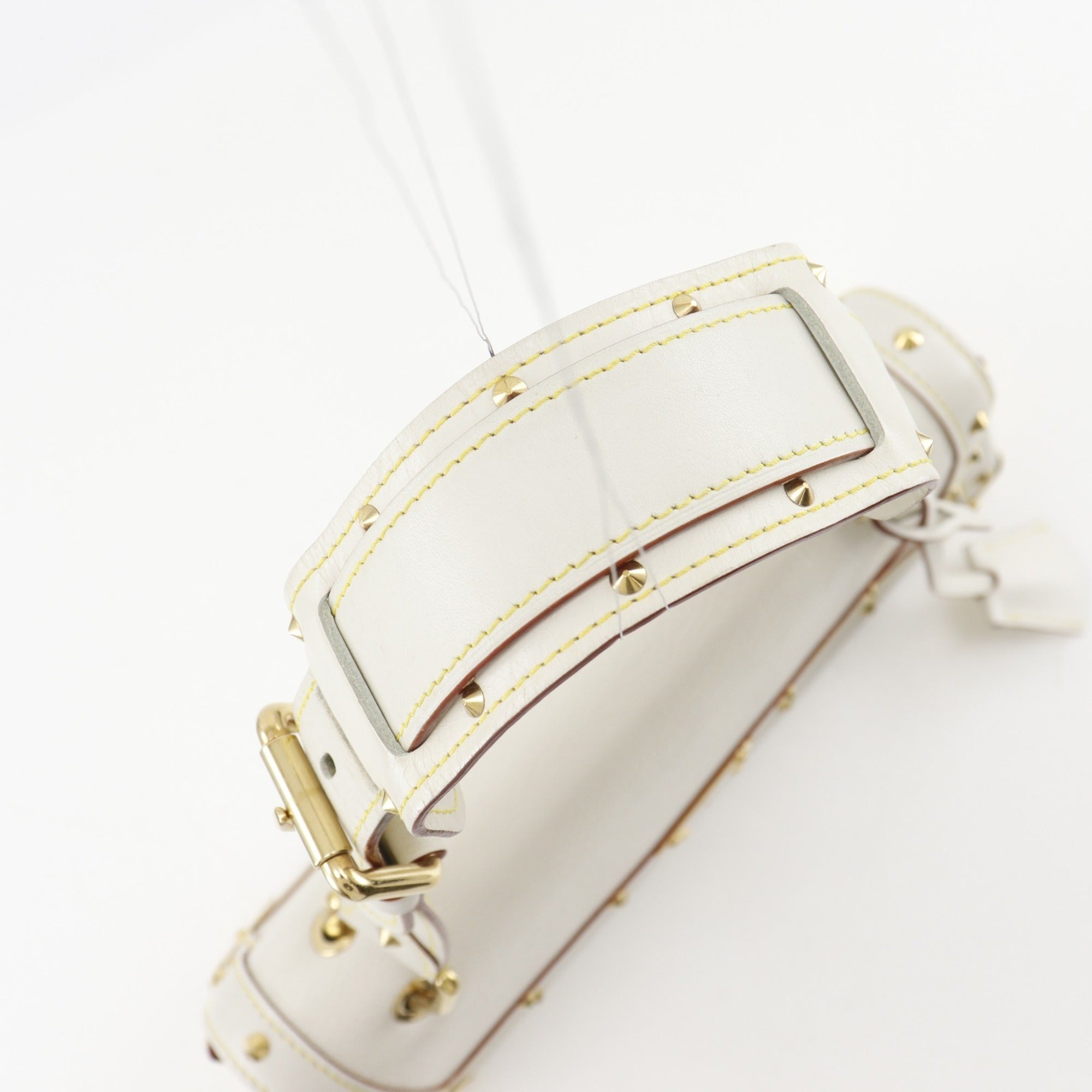 Louis Vuitton Blanc White Leather Shoulder Bag (Pre-Owned)