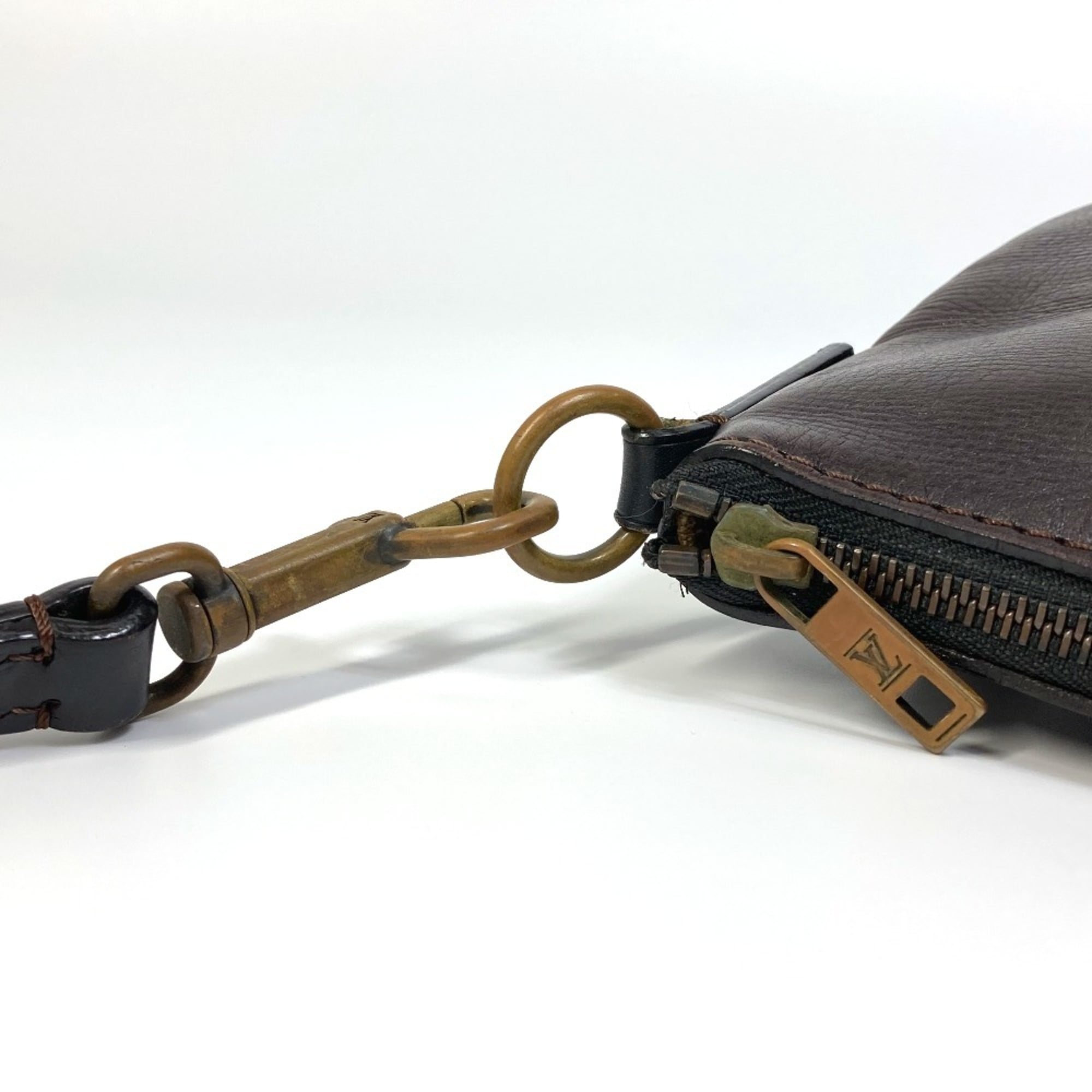 Louis Vuitton Brown Coffee Utah Leather Pochette Shoulder Bag (Pre-Owned)