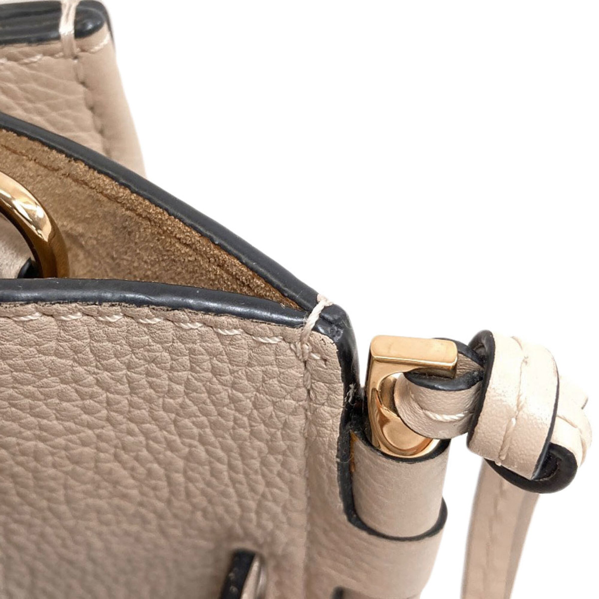 Loewe Beige Leather Handbag (Pre-Owned)