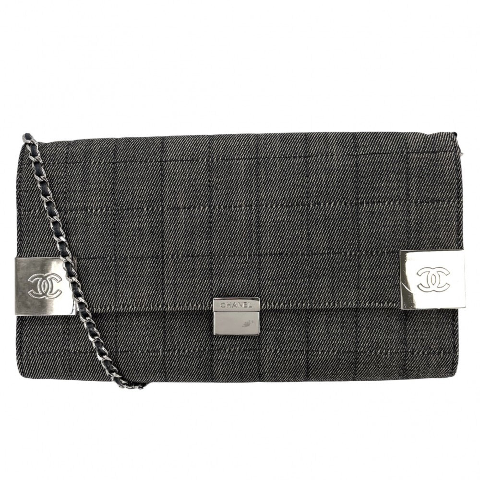 Chanel Gray Denim Handbag Shoulder Bag (Pre-Owned)