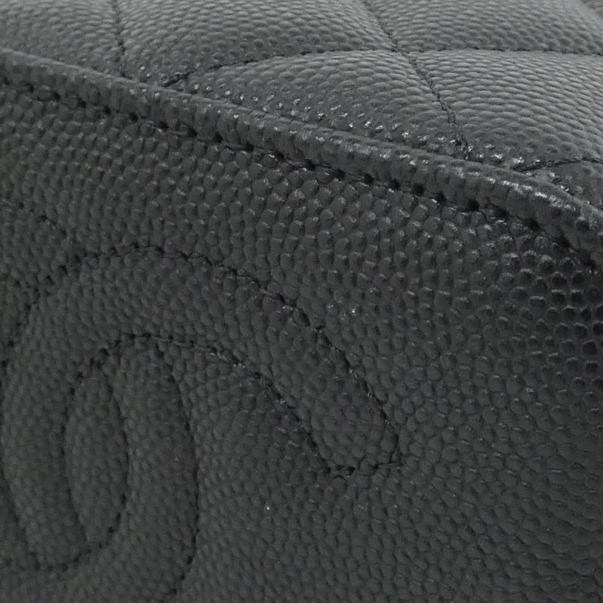 Chanel Black Grained Calfskin Shoulder Bag (Pre-Owned)