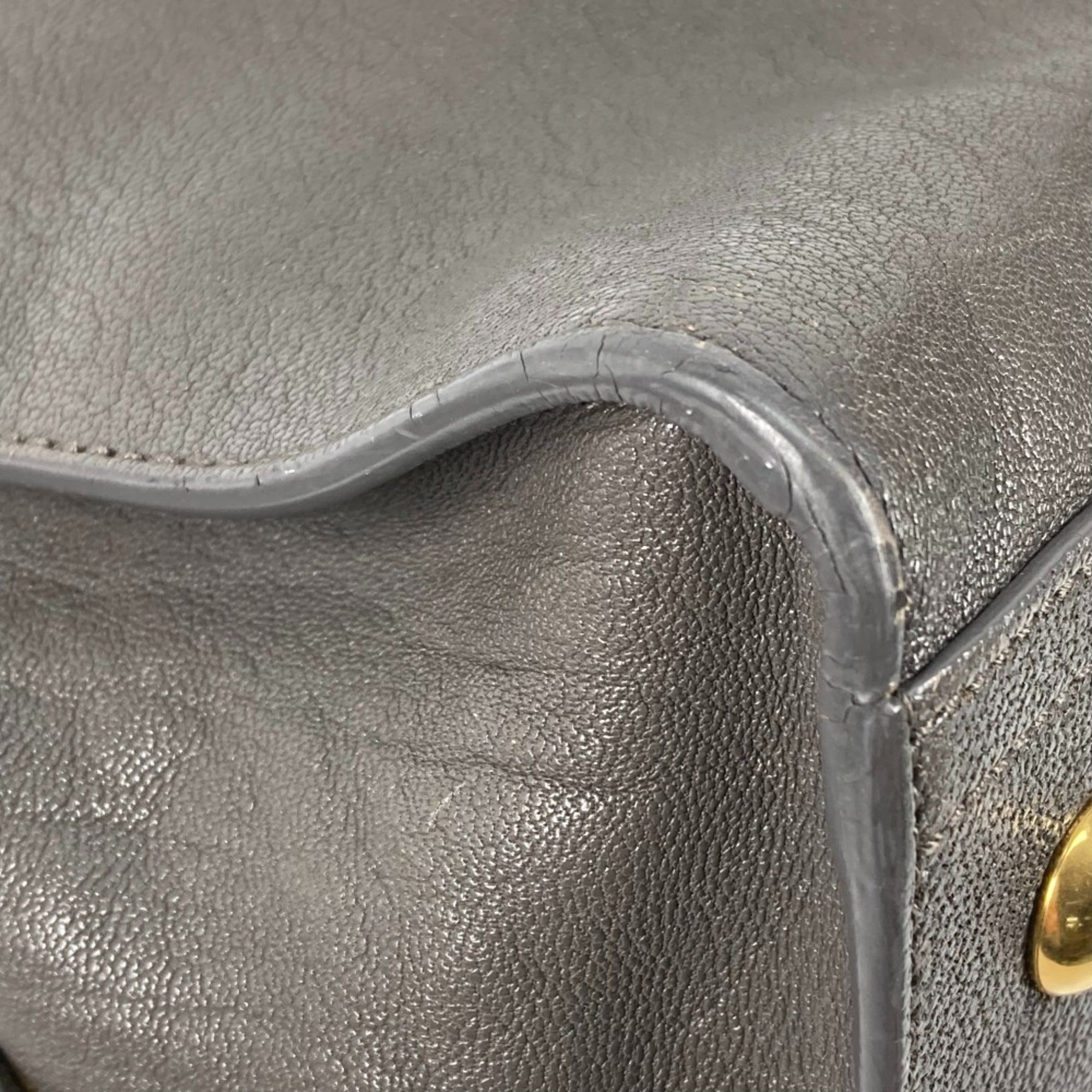 Yves Saint Laurent Gray Leather Handbag (Pre-Owned)