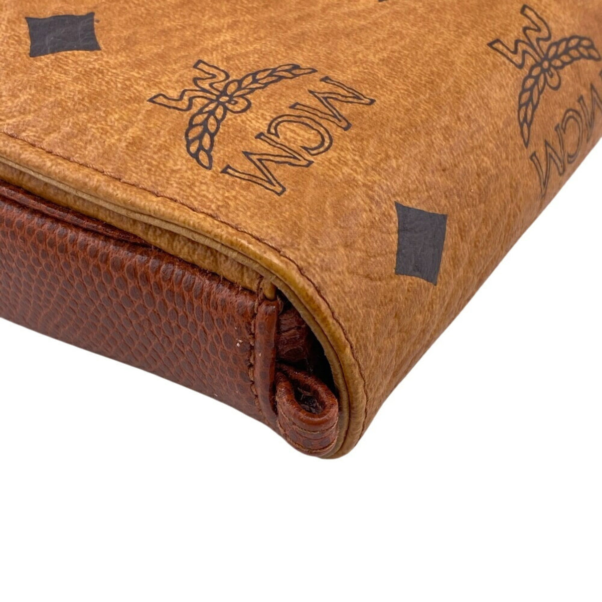 Mcm Brown Leather Pouch (Pre-Owned)