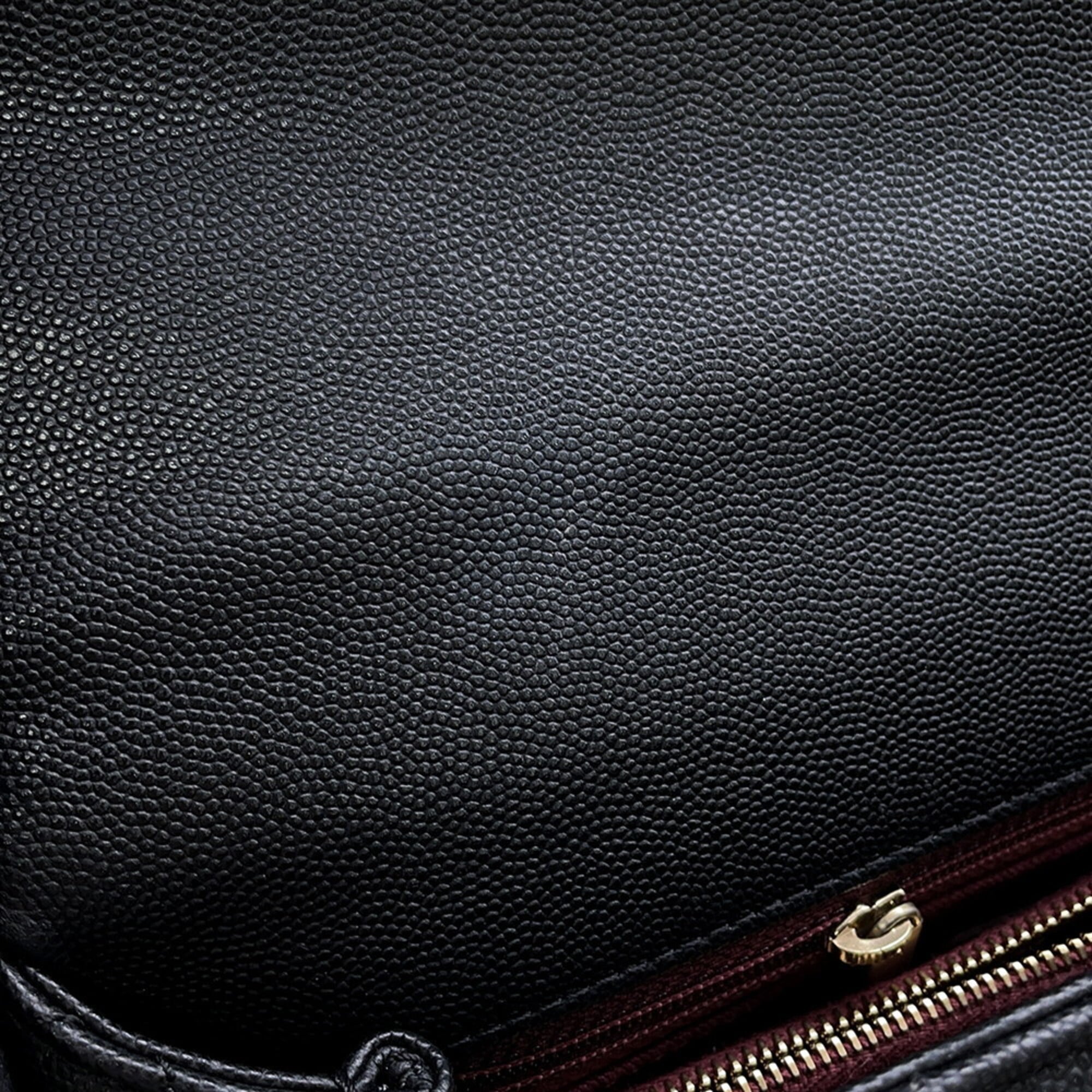 Chanel Black Grained Calfskin Handbag (Pre-Owned)
