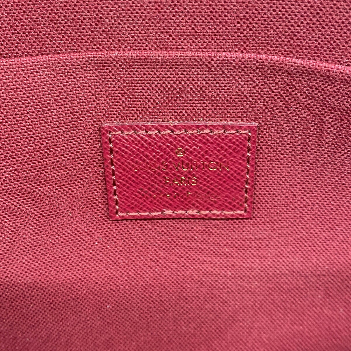 Louis Vuitton Fuchsia Chain/Shoulder Wallet (Pre-Owned)