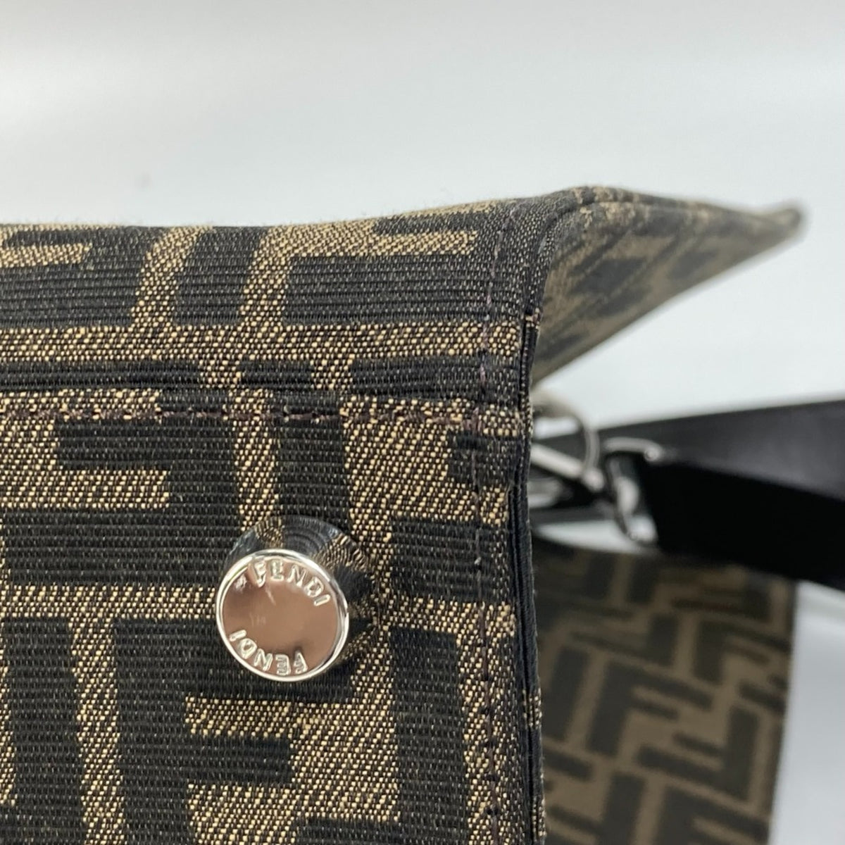 Fendi Brown Other Tote Bag (Pre-Owned)