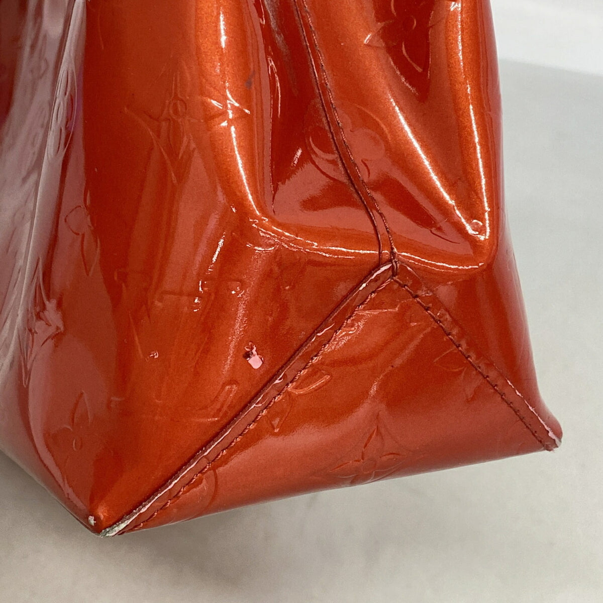 Louis Vuitton Rouge Handbag (Pre-Owned)