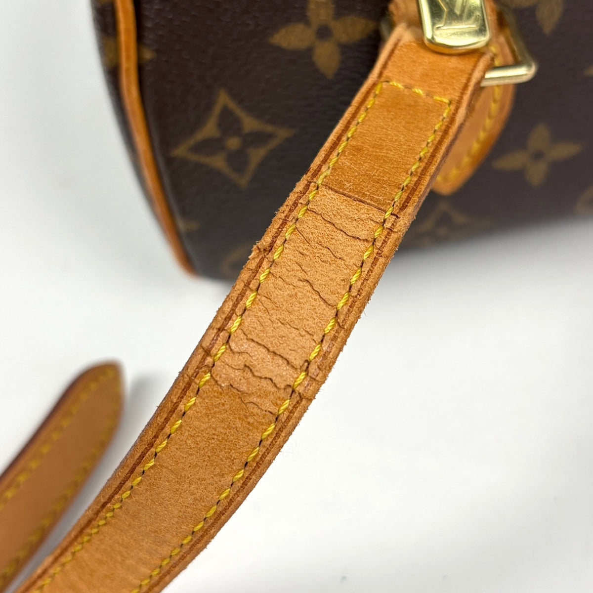 Louis Vuitton Brown Monogram Monogram Shoulder Bag (Pre-Owned)