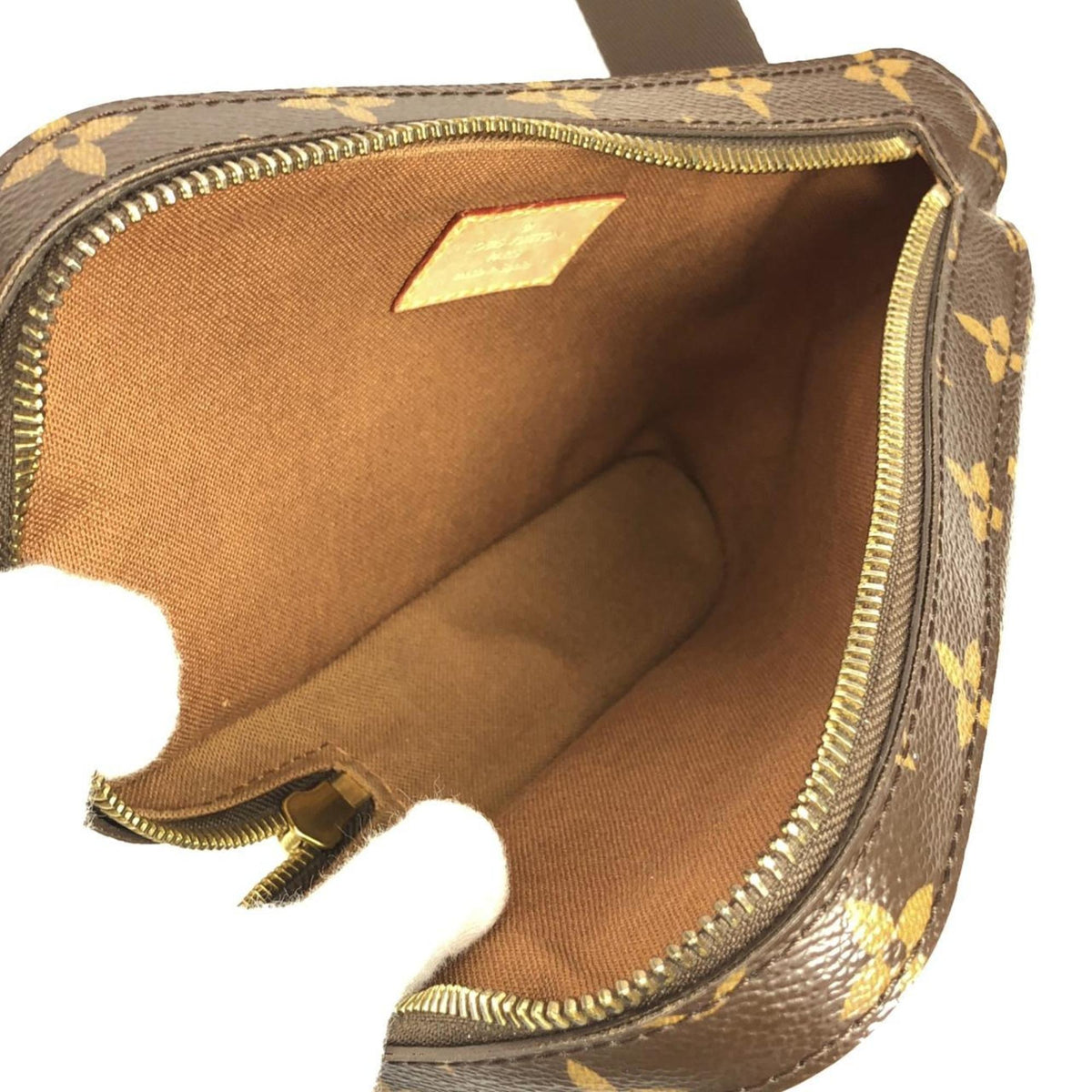 Louis Vuitton Brown Coated Canvas Shoulder Bag (Pre-Owned)
