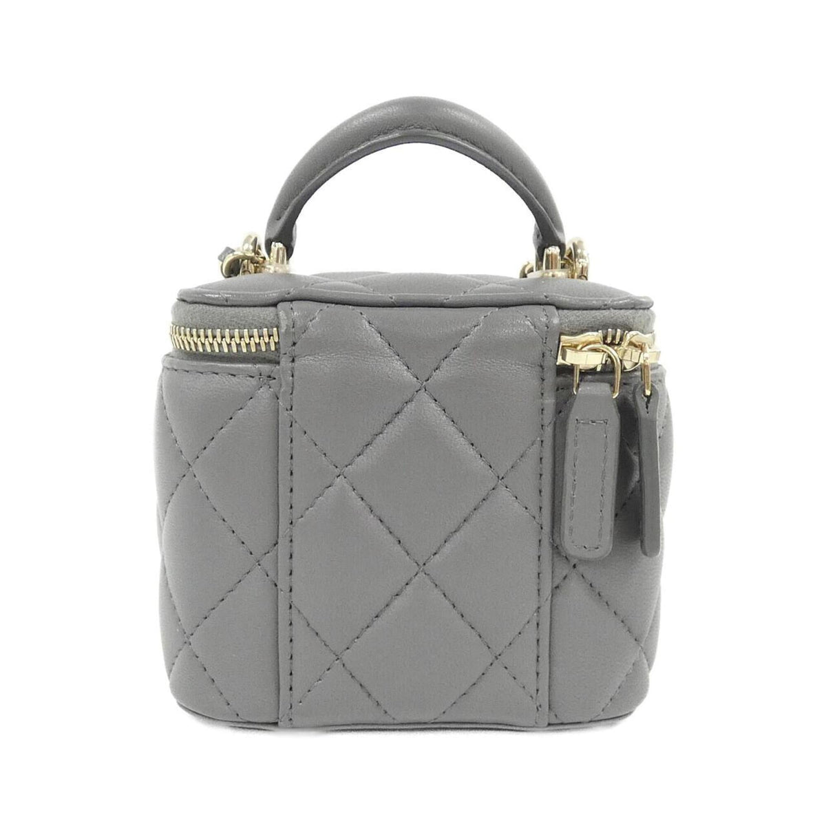 Chanel Gray Leather Handbag (Pre-Owned)