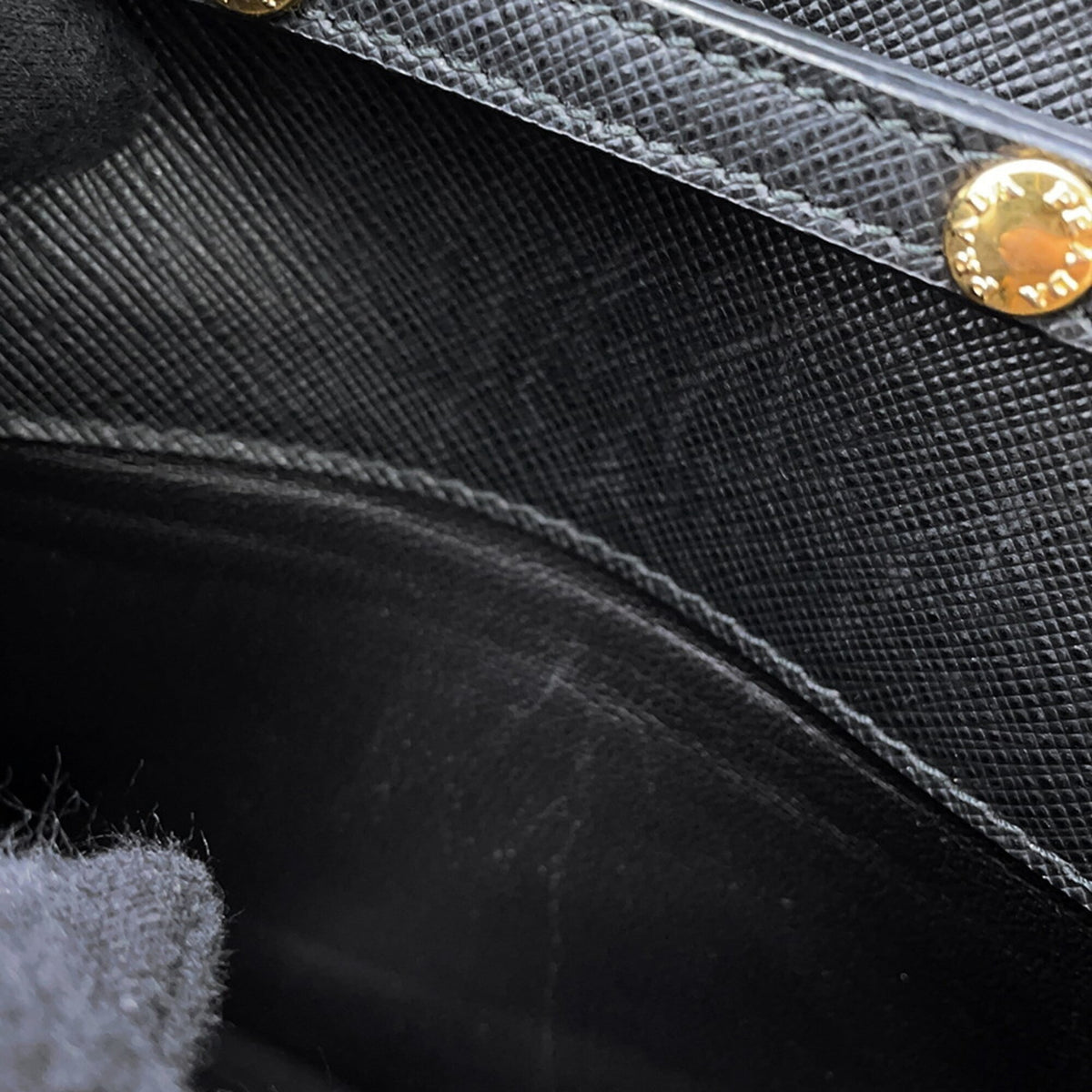 Prada Black Saffiano Chain/Shoulder Wallet (Pre-Owned)