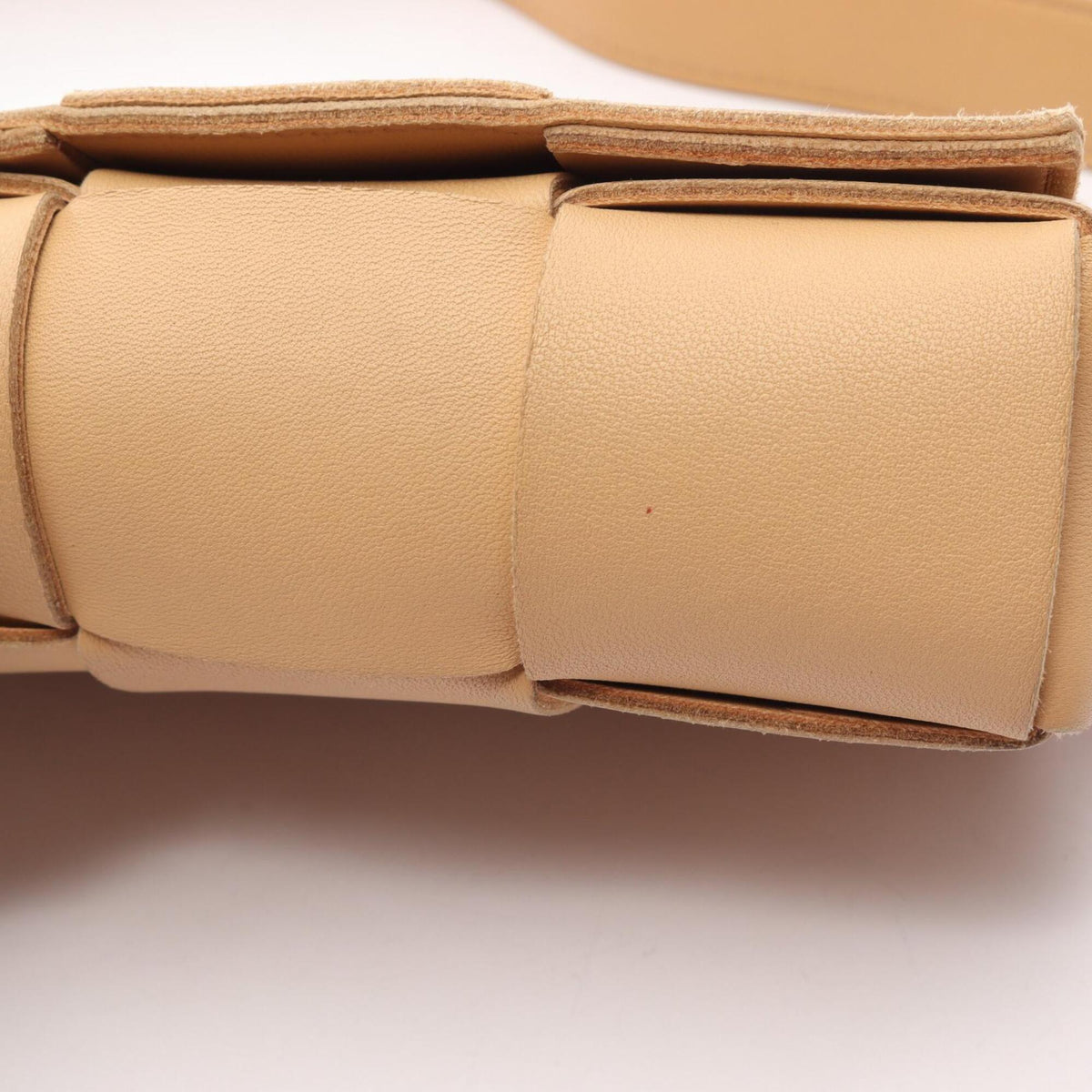 Bottega Veneta Beige Leather Fanny Pack Handbag (Pre-Owned)