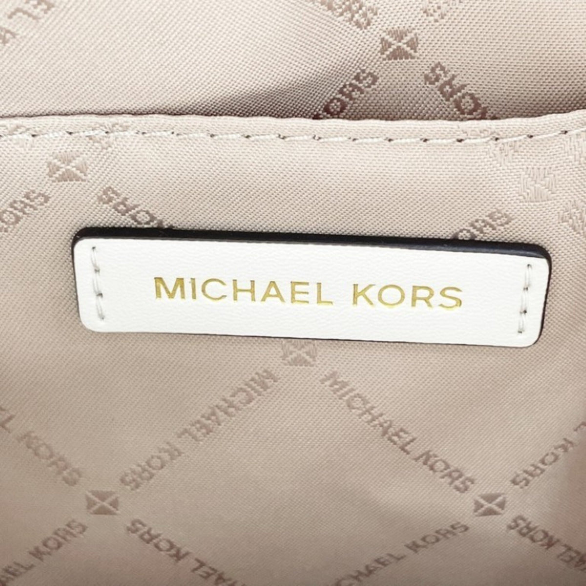 Michael Kors White Pvc Shoulder Bag (Pre-Owned)
