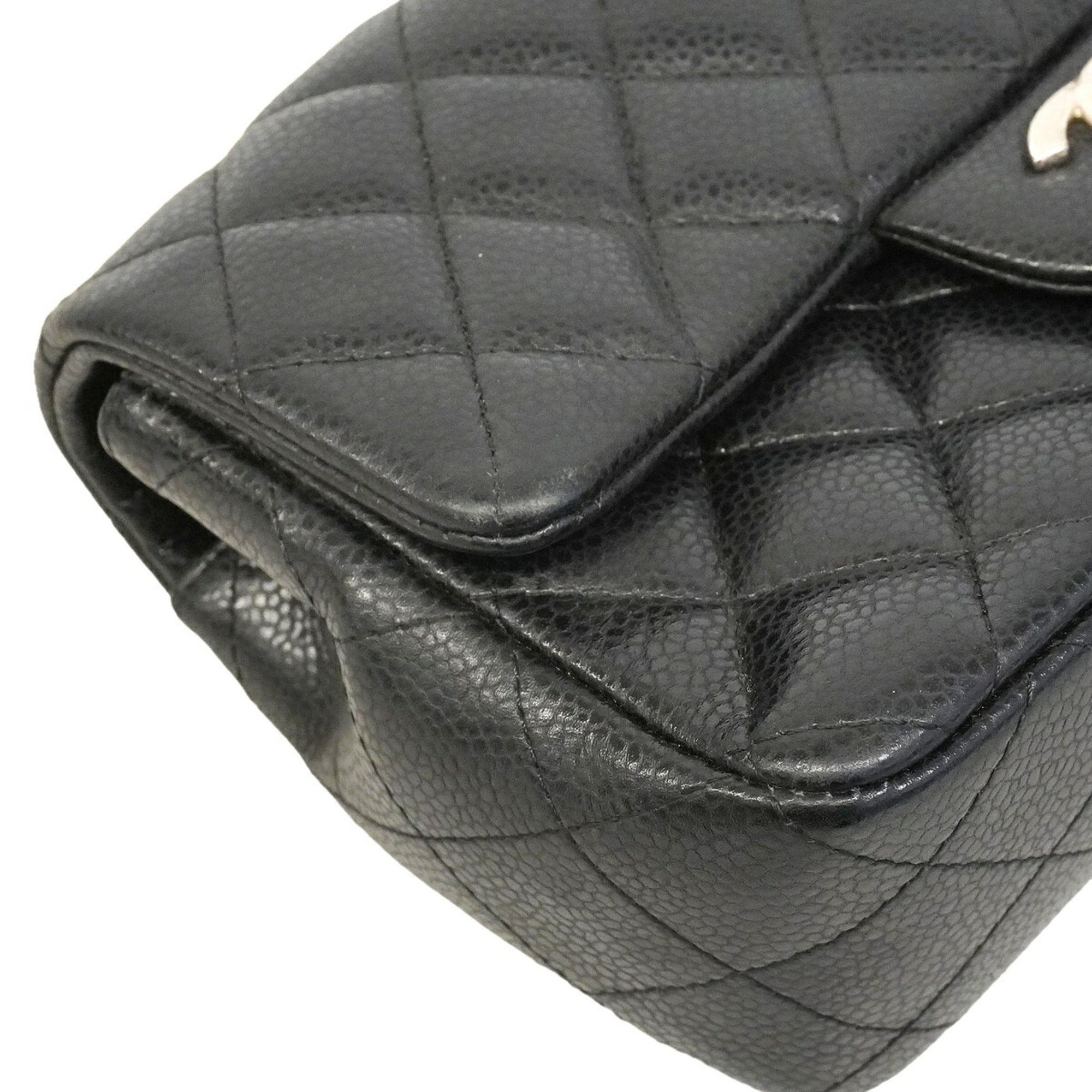 Chanel Black Grained Calfskin Shoulder Bag (Pre-Owned)