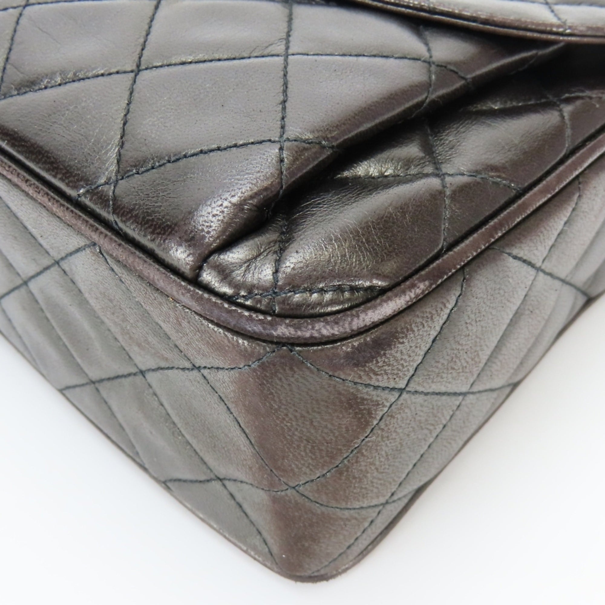 Chanel Black Quilting Leather Shoulder Bag (Pre-Owned)