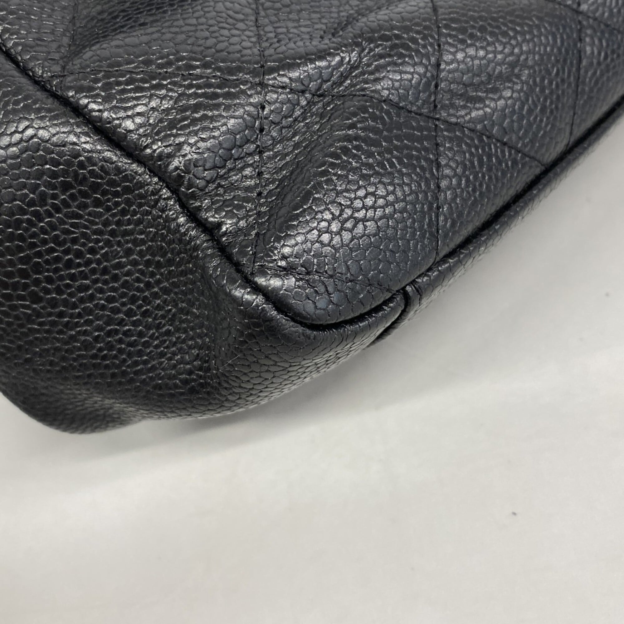 Chanel Black Grained Calfskin Tote Bag (Pre-Owned)