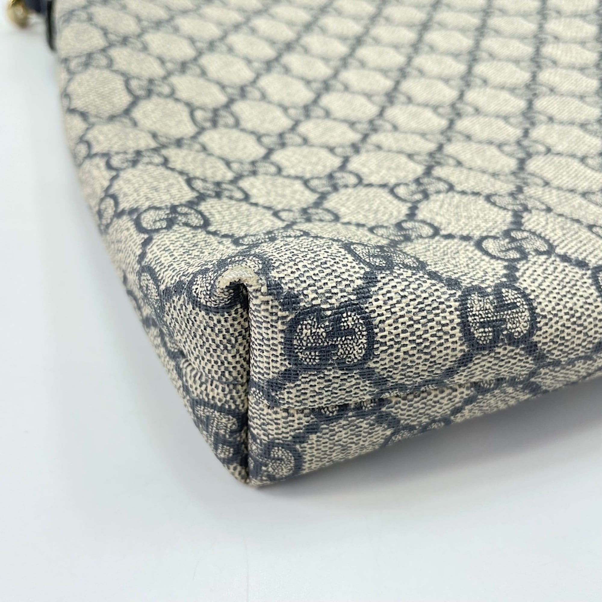 Gucci Navy Shoulder Bag (Pre-Owned)