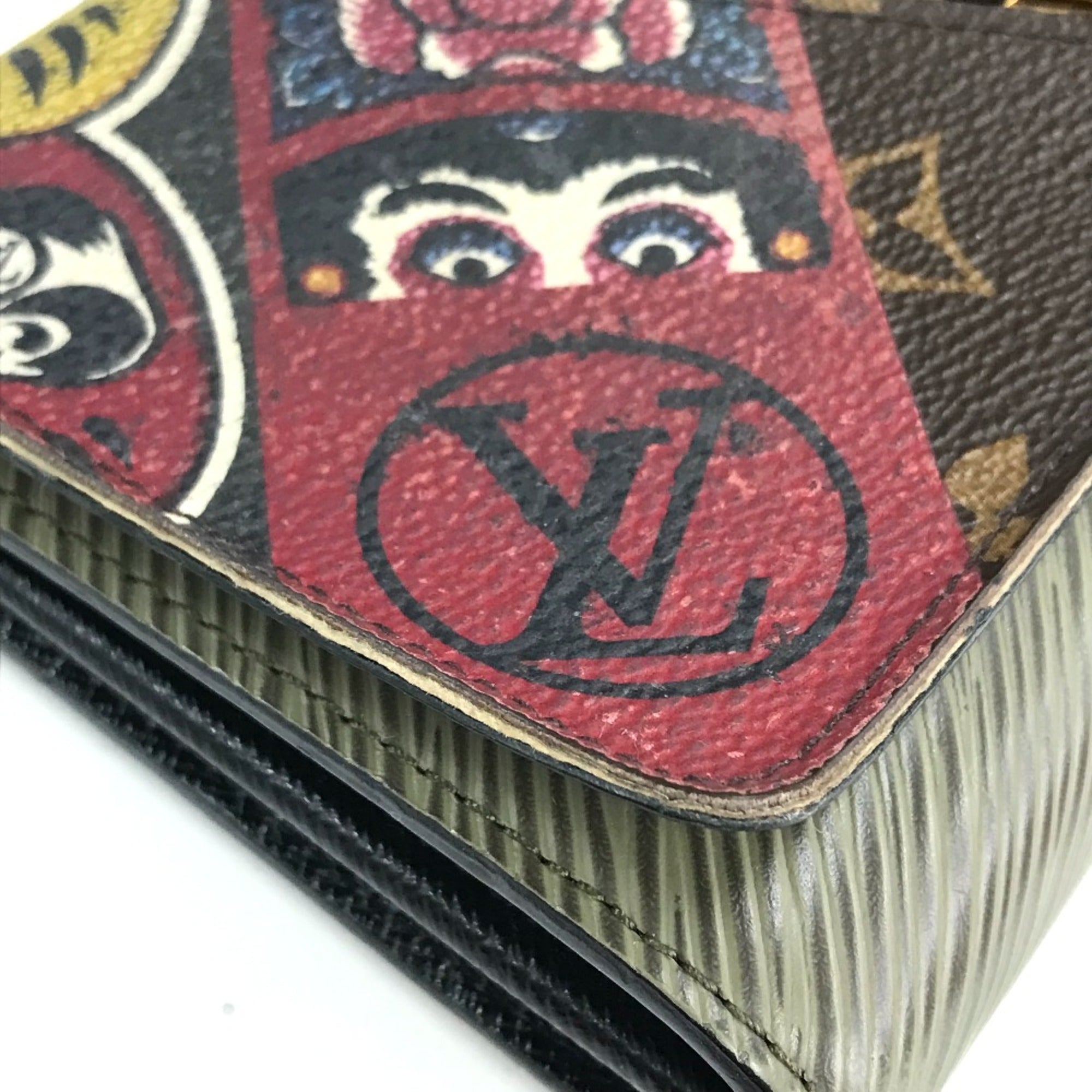 Louis Vuitton Brown Other Long Wallet (Bi-Fold) (Pre-Owned)