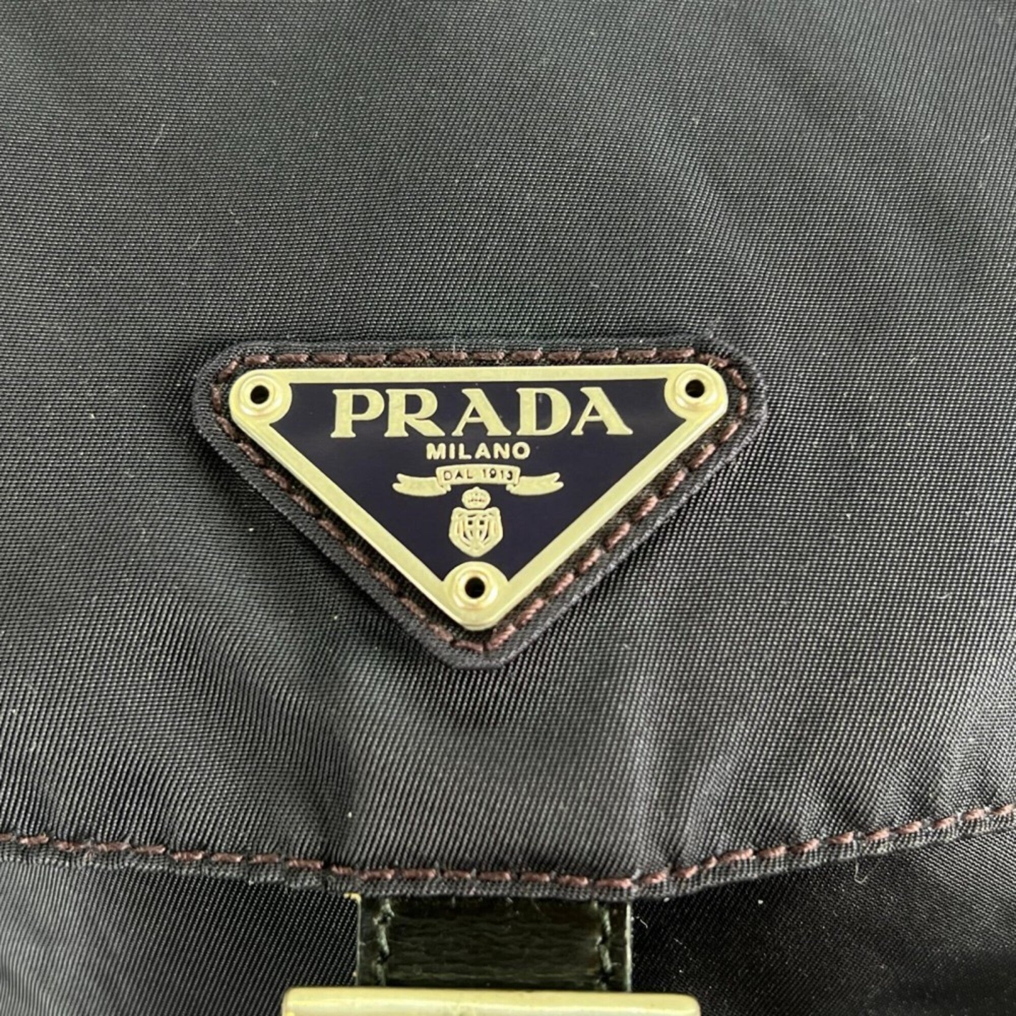 Prada Navy White (Pre-Owned)