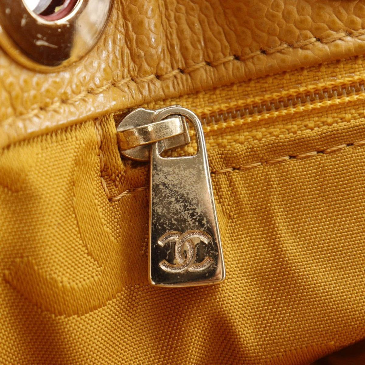 Chanel Brown Grained Calfskin Tote Bag (Pre-Owned)