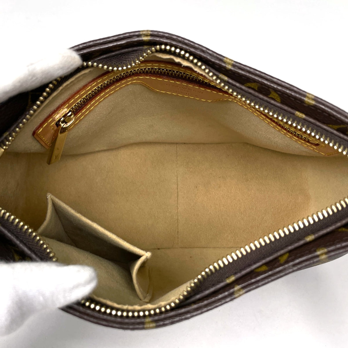 Louis Vuitton Brown Monogram Shoulder Bag (Pre-Owned)