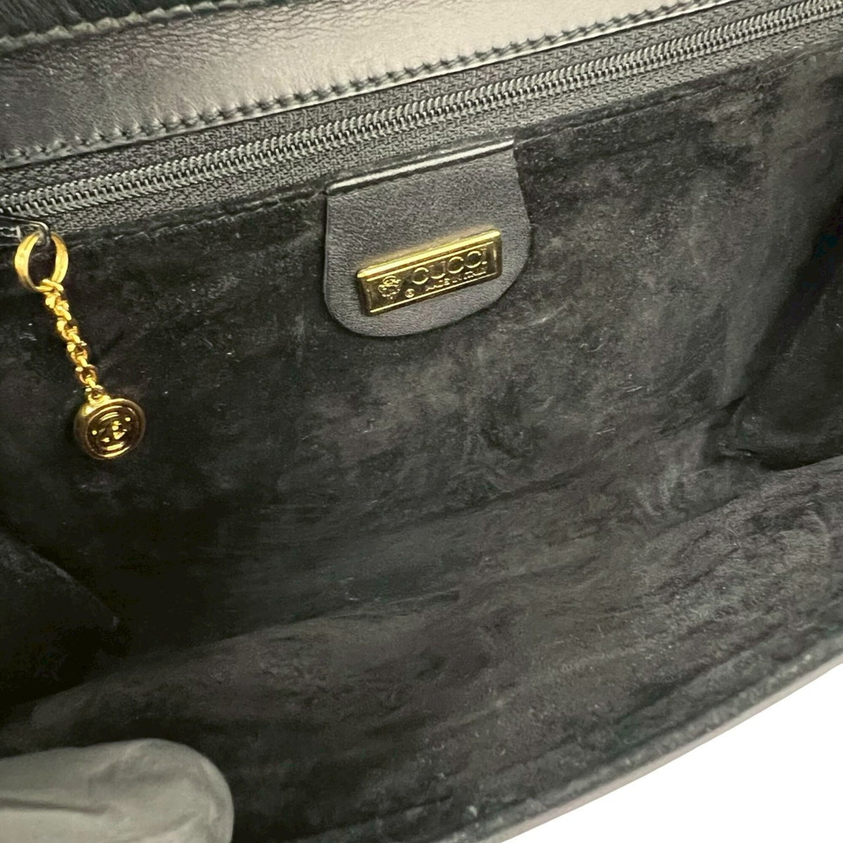 Gucci Black Leather Pochette Shoulder Bag (Pre-Owned)