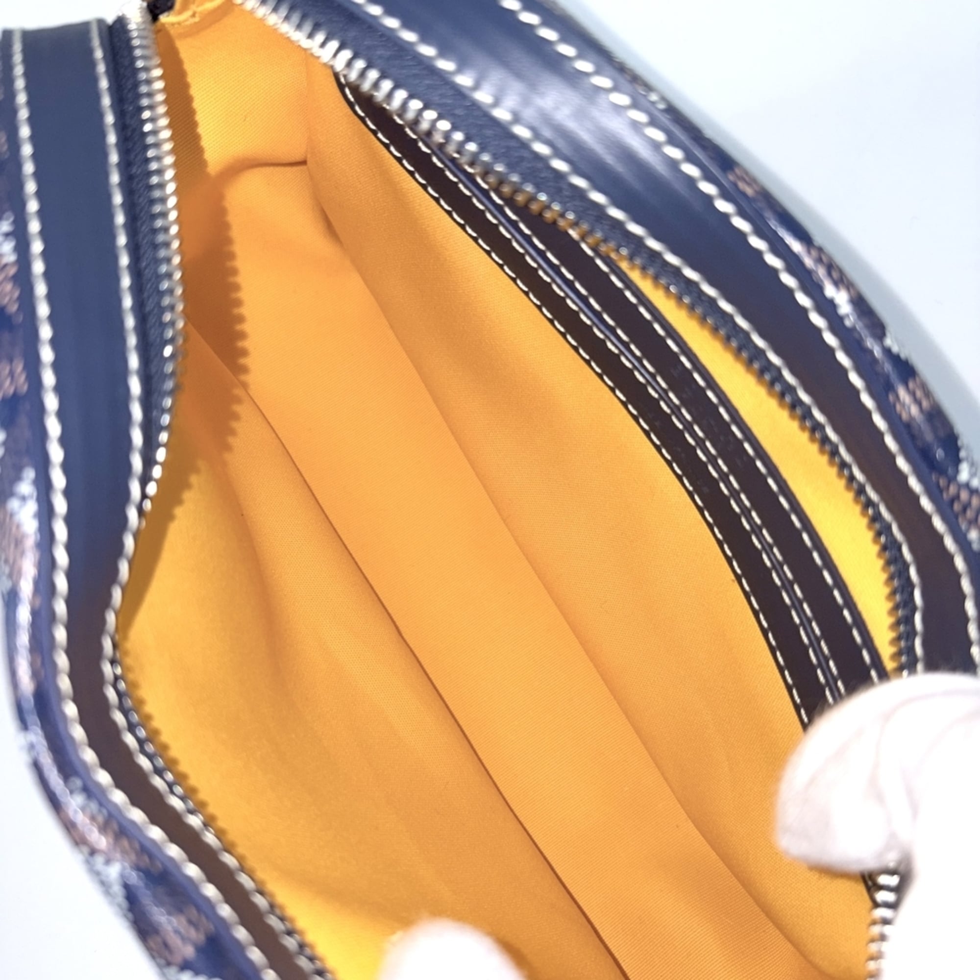 Goyard Navy White Coated Canvas Shoulder Bag (Pre-Owned)