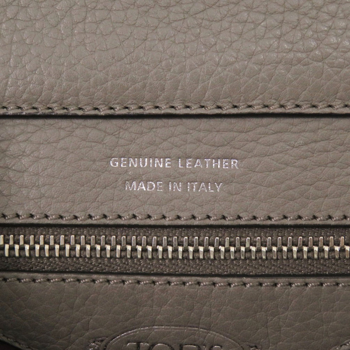 Tod's Gray Purple Leather Handbag (Pre-Owned)