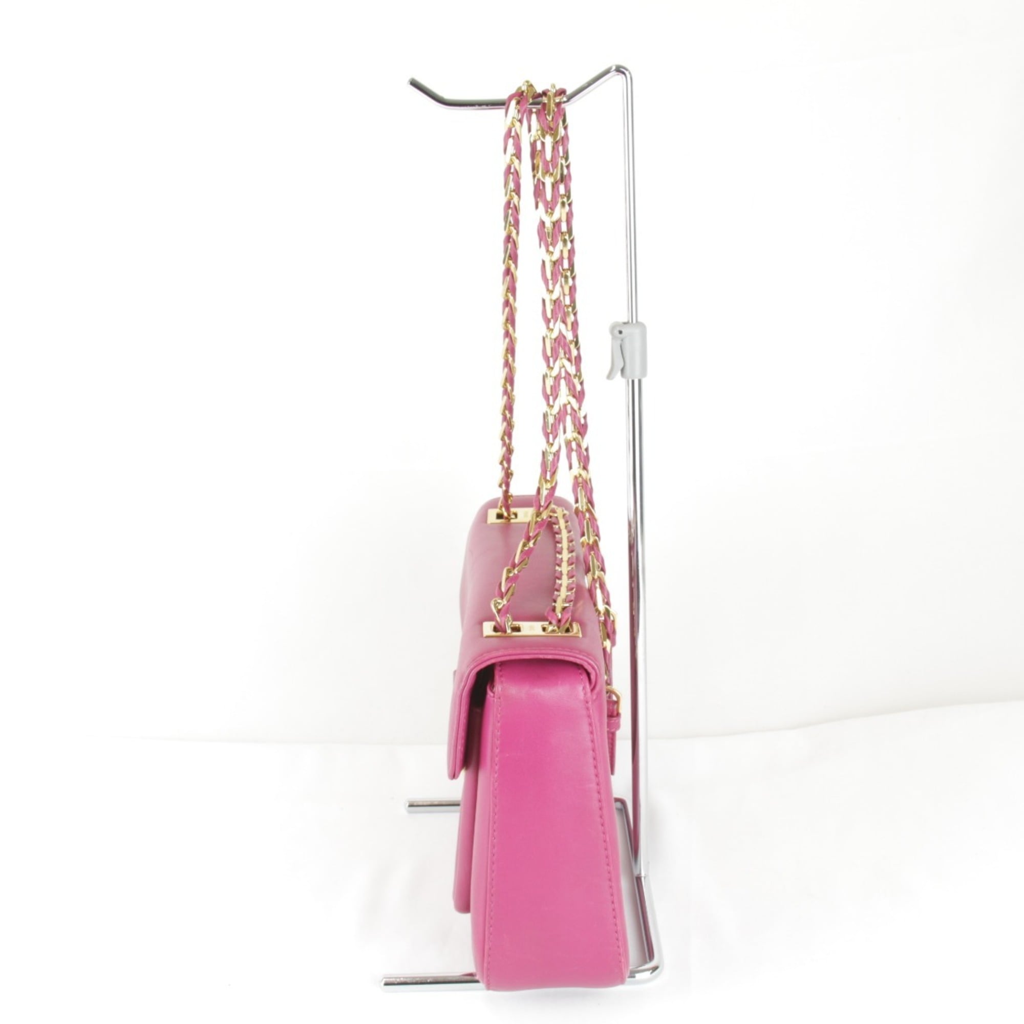 Fendi Pink Shoulder Bag (Pre-Owned)