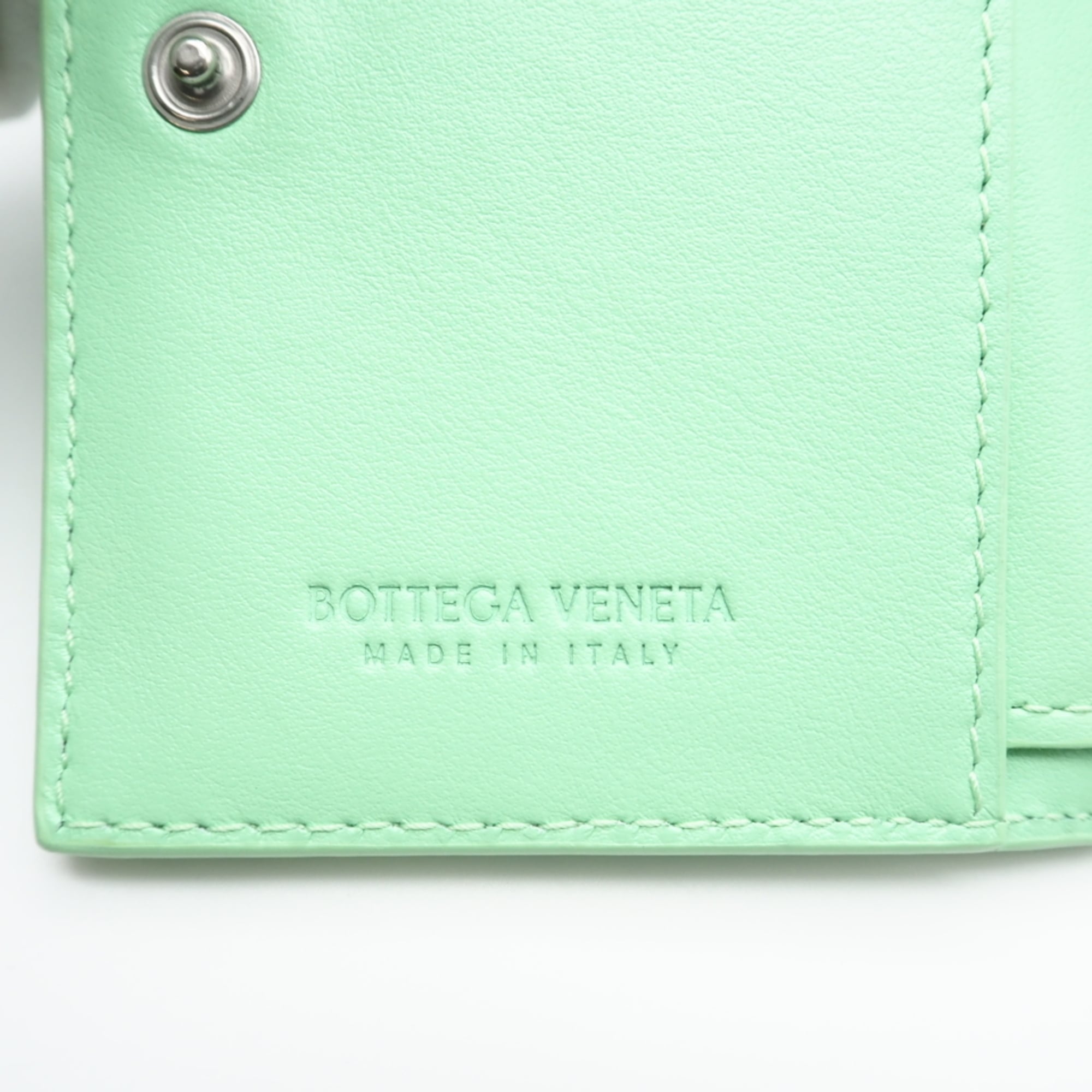 Bottega Veneta Intrecciato Green Intrecciato Wallet (Bi-Fold) (Pre-Owned)