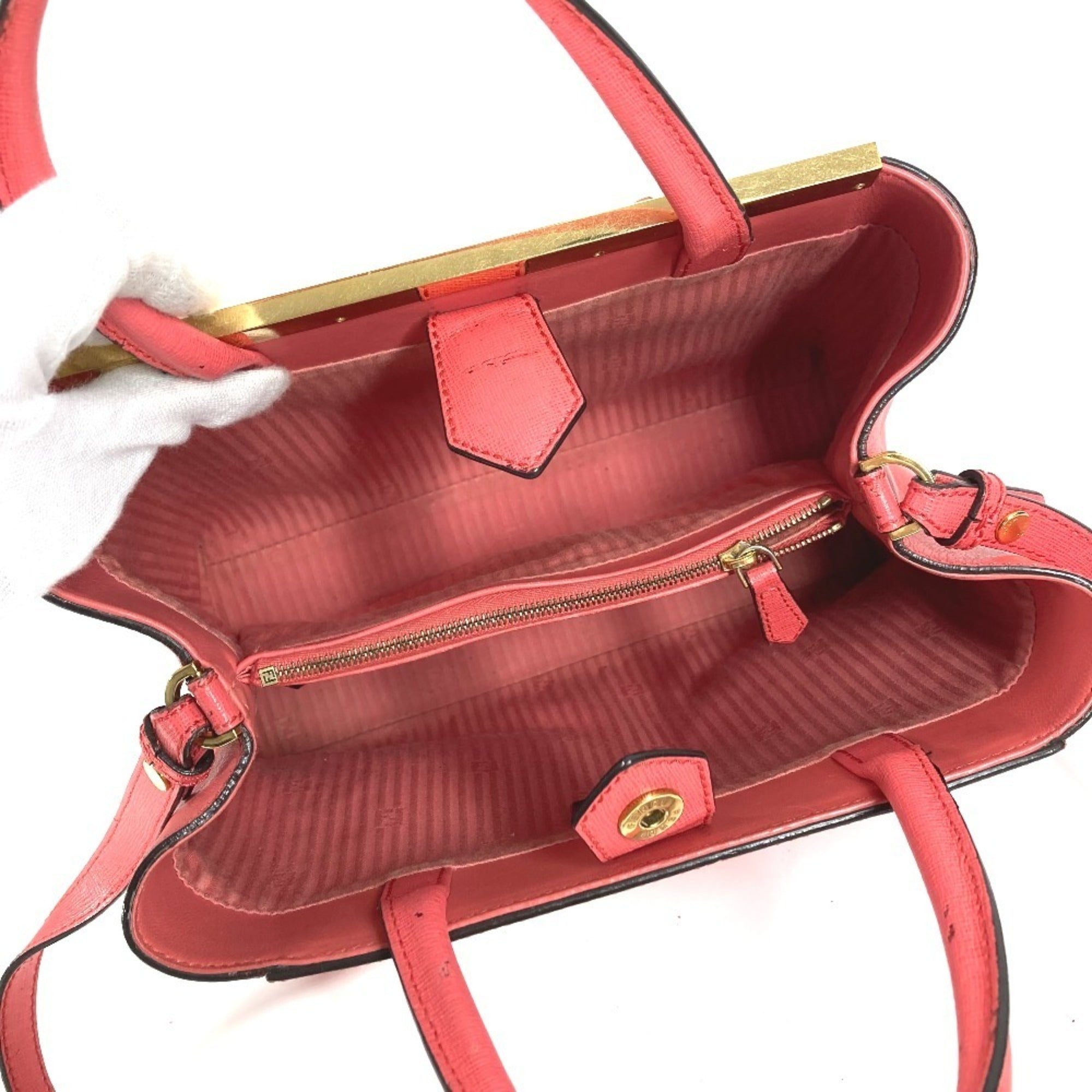 Fendi Pink Leather Handbag Shoulder Bag (Pre-Owned)