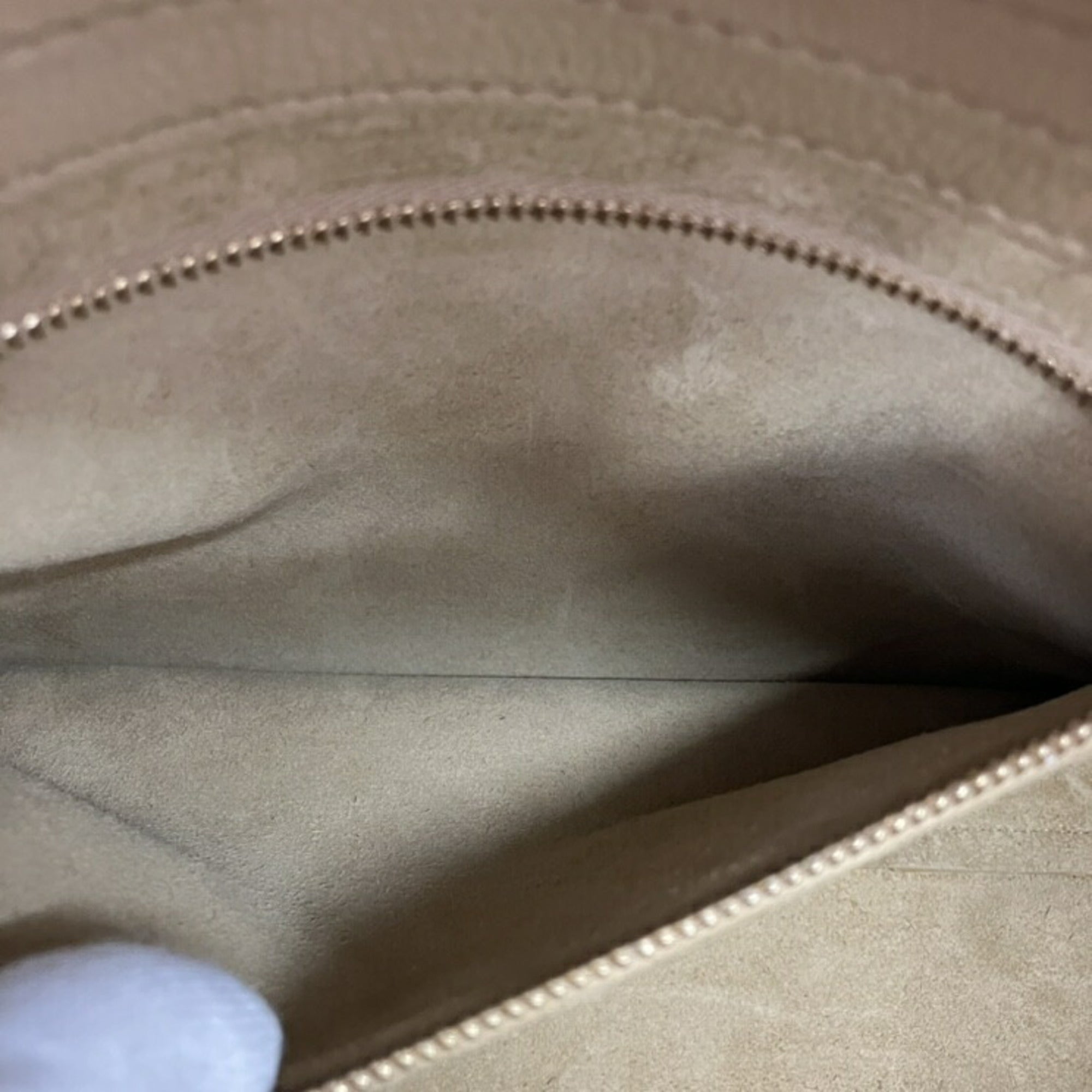 Celine Beige Leather Shoulder Bag (Pre-Owned)