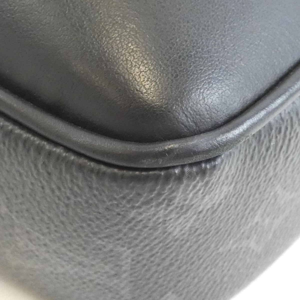 Louis Vuitton Black Coated Canvas Handbag (Pre-Owned)
