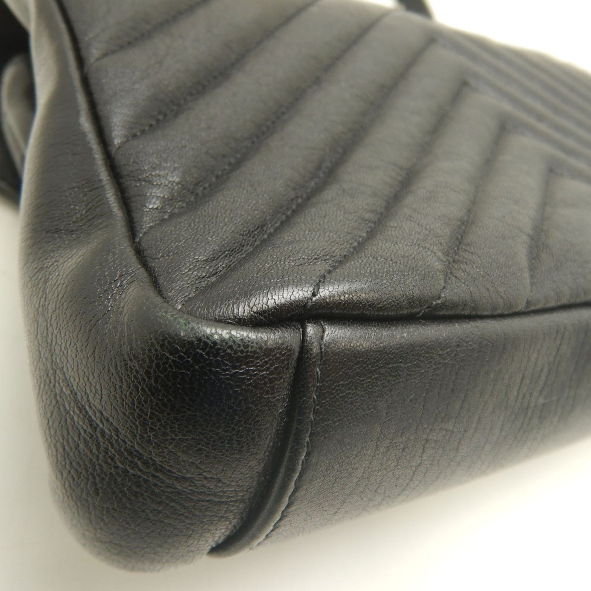 Yves Saint Laurent Black Leather Handbag School Bag (Pre-Owned)