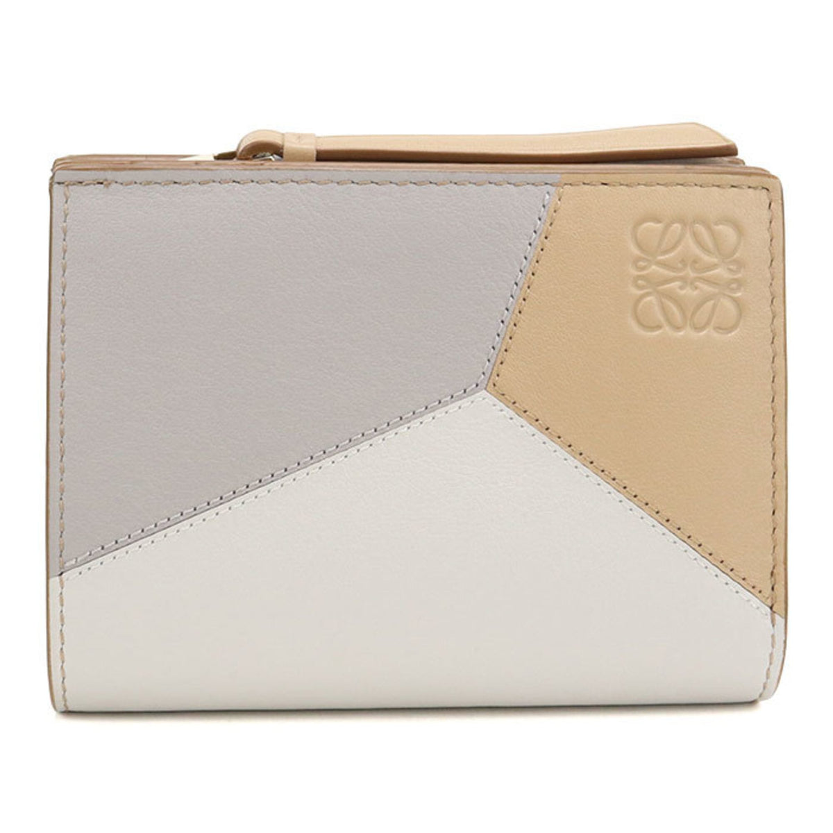 Loewe White Leather Wallet (Bi-Fold) (Pre-Owned)