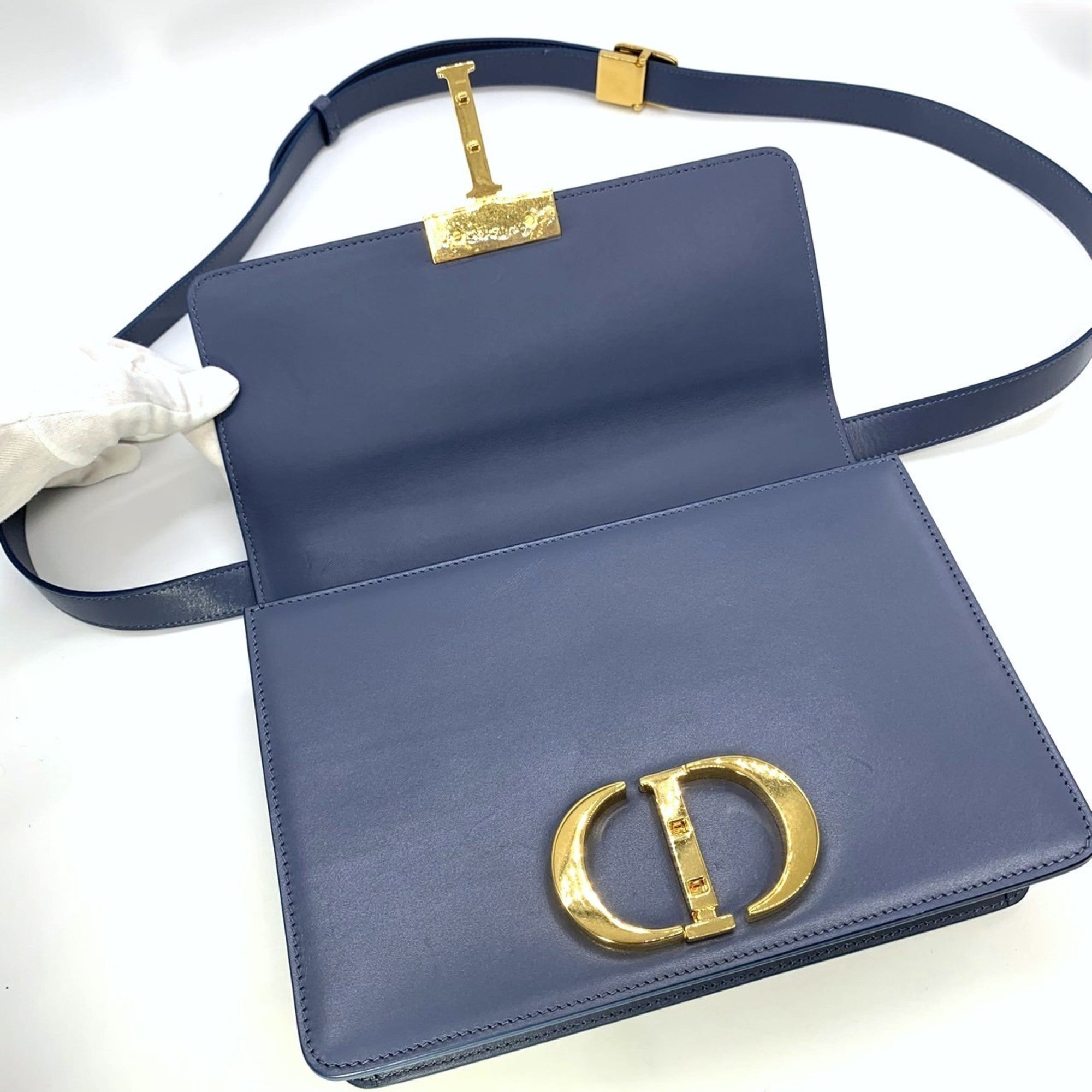 Christian Dior Blue Leather Shoulder Bag (Pre-Owned)