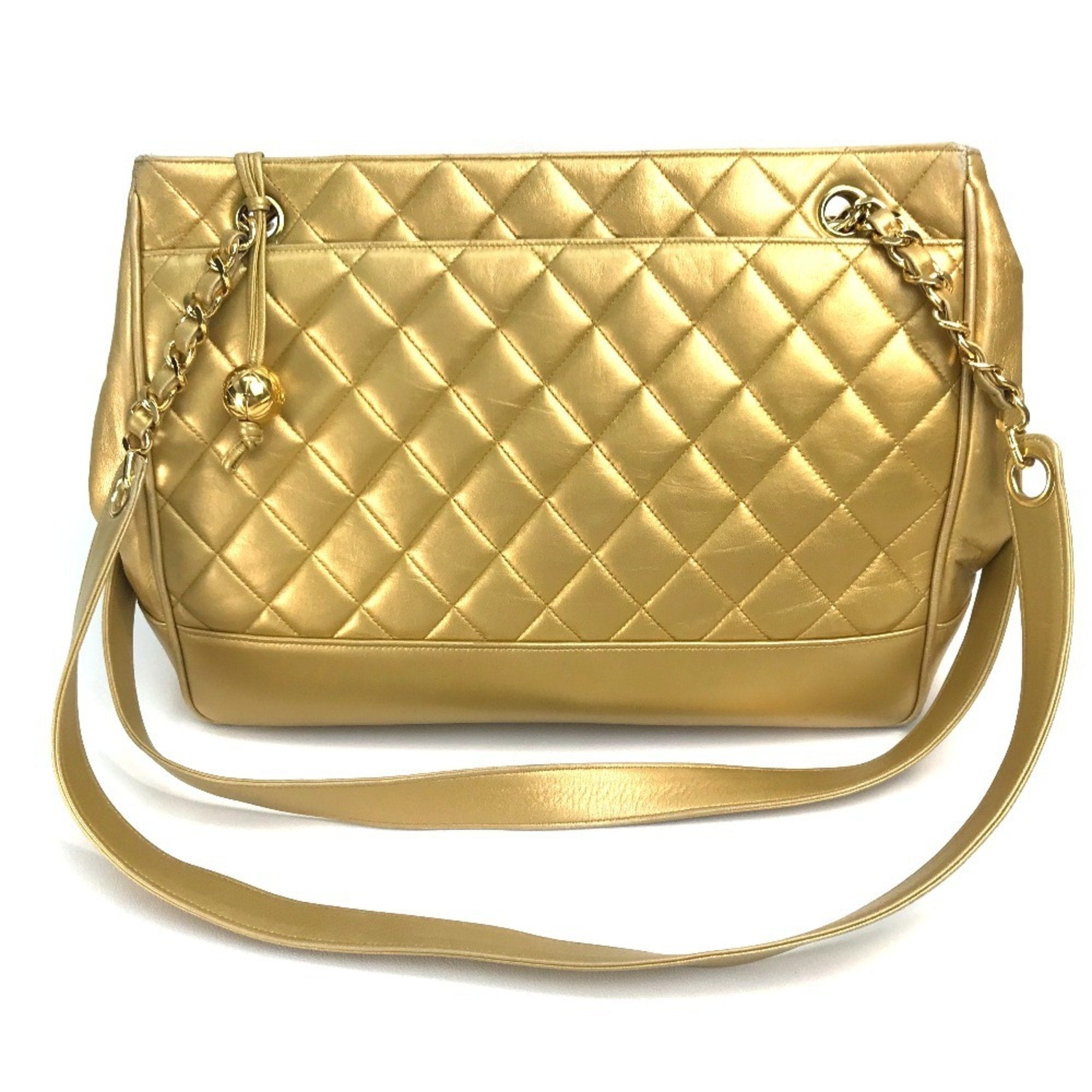 Chanel Matelasse Gold Leather Shoulder Bag (Pre-Owned)