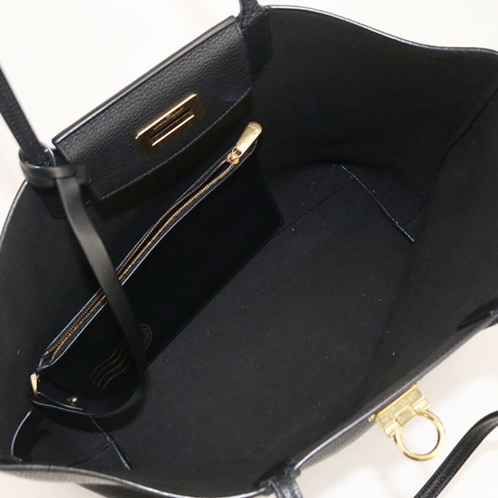 Salvatore Ferragamo Black Leather Pouch Tote Bag (Pre-Owned)