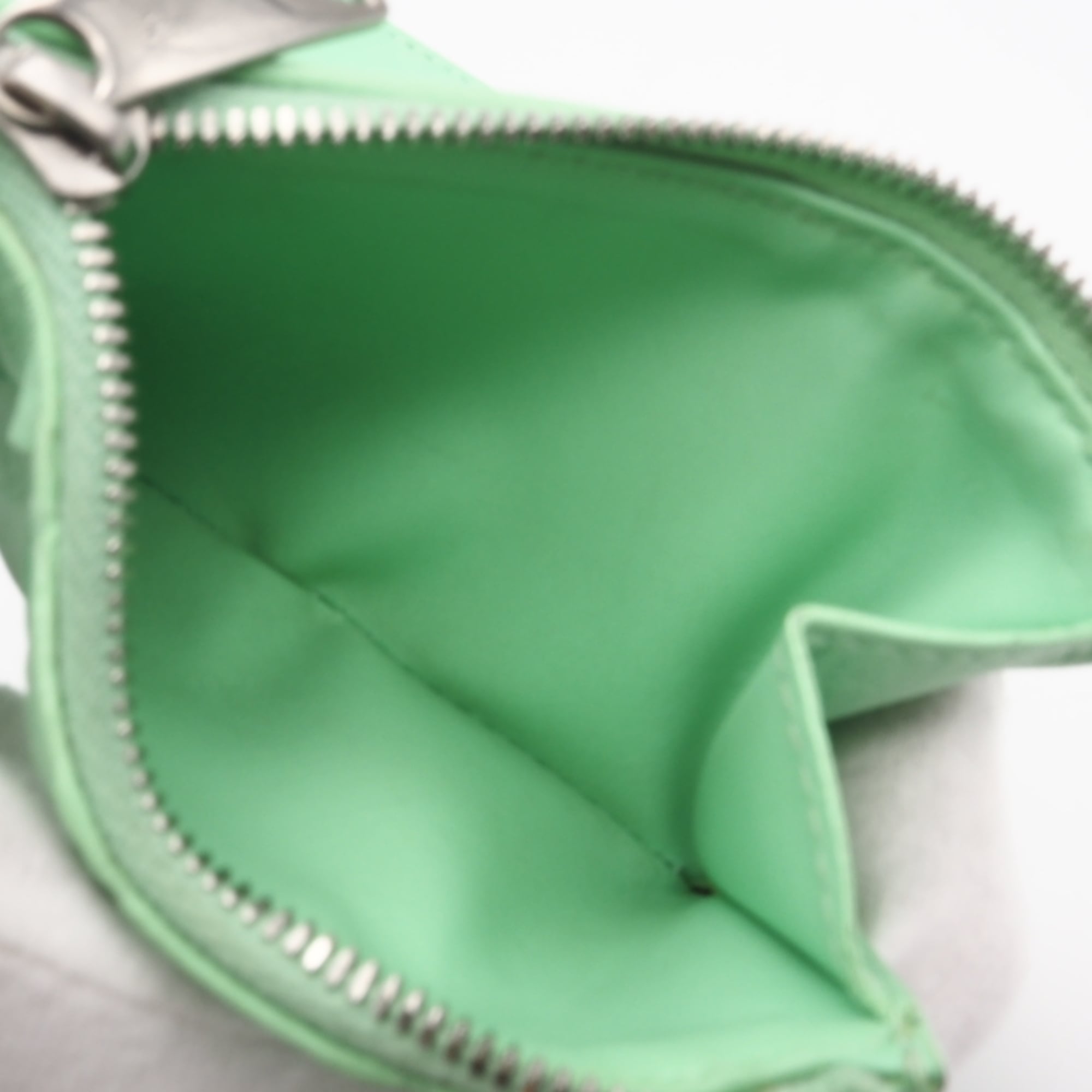 Bottega Veneta Intrecciato Green Intrecciato Wallet (Bi-Fold) (Pre-Owned)