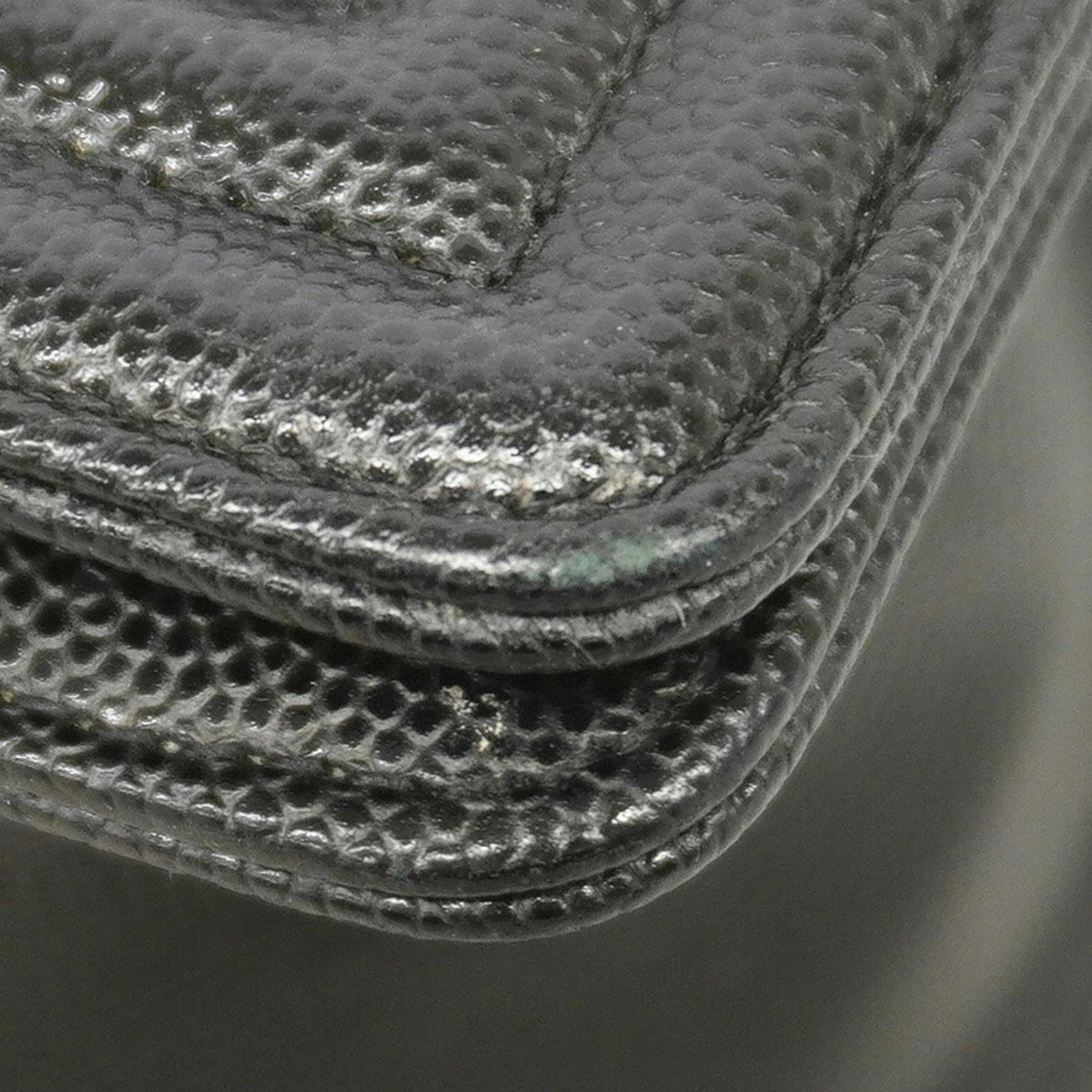 Chanel Black Grained Calfskin Shoulder Bag (Pre-Owned)