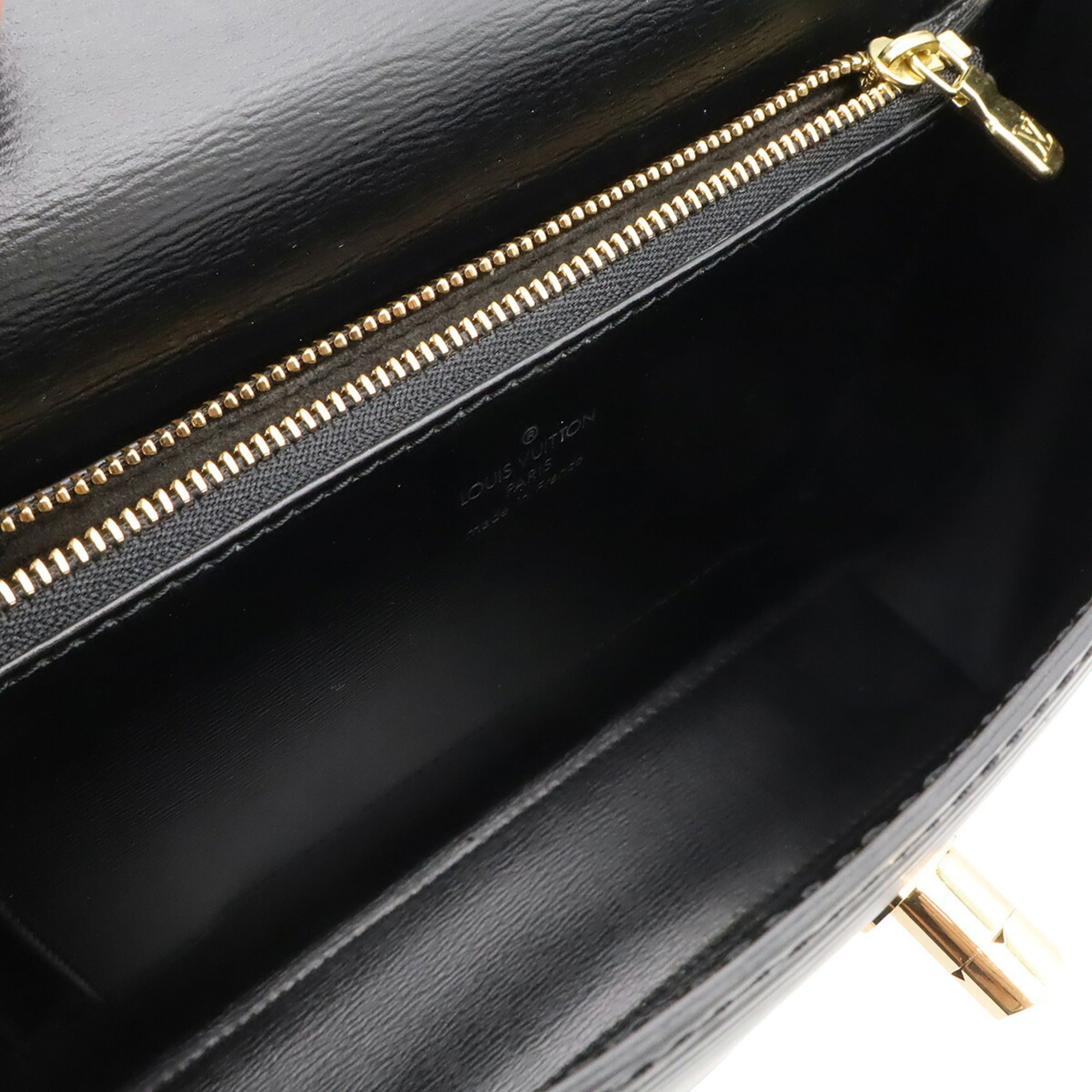 Louis Vuitton Epi Black Noir Epi Leather Handbag (Pre-Owned)