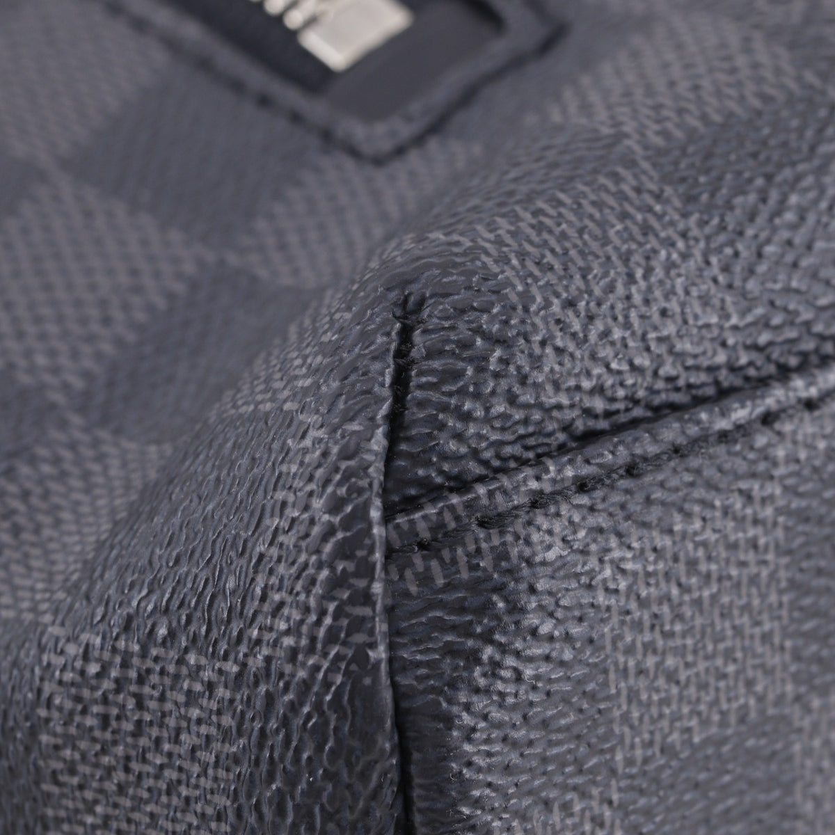 Louis Vuitton Damier Graphite Black Damier Graphite Shoulder Bag (Pre-Owned)