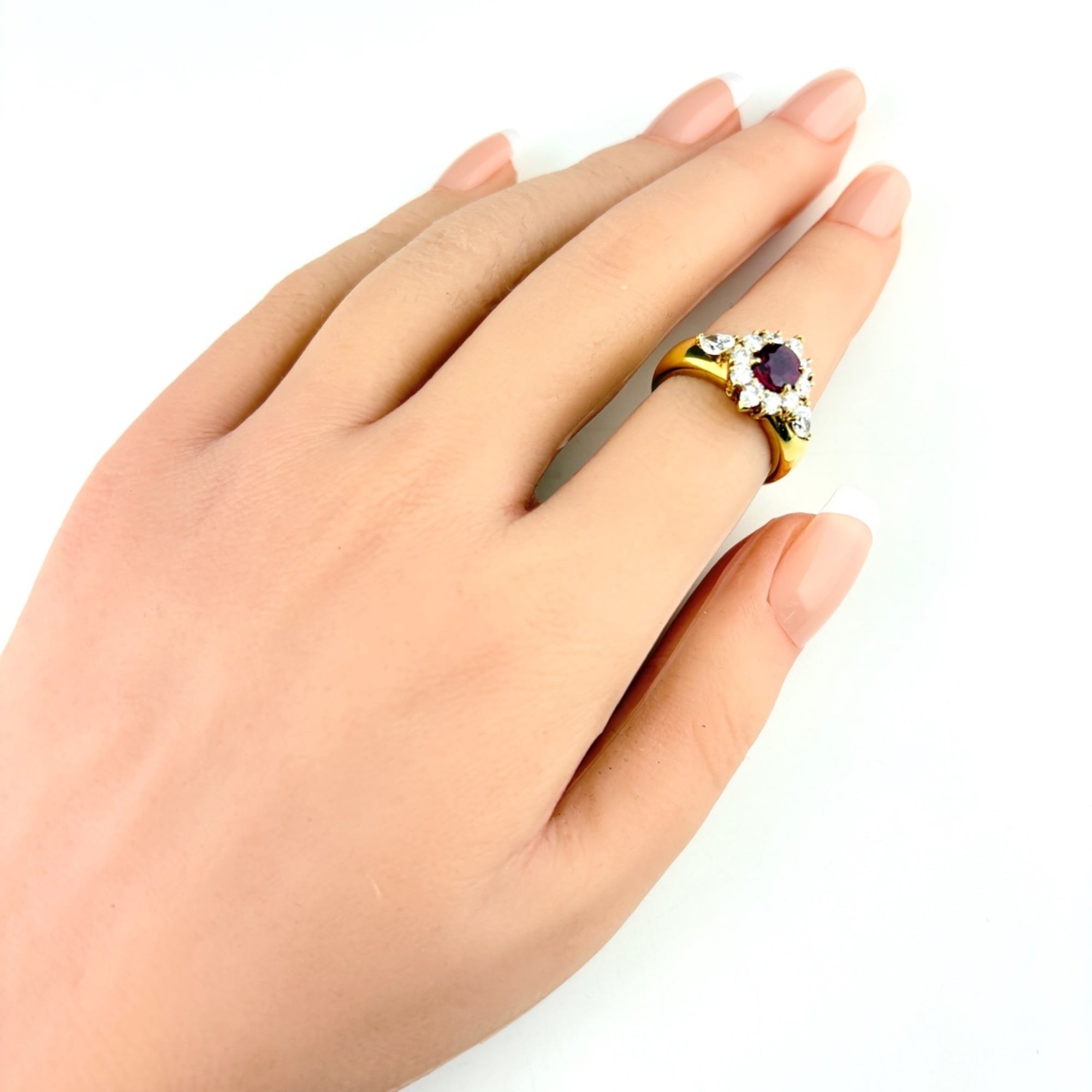 Van Cleef & Arpels Yellow Gold (18K) Band Ring (Pre-Owned)