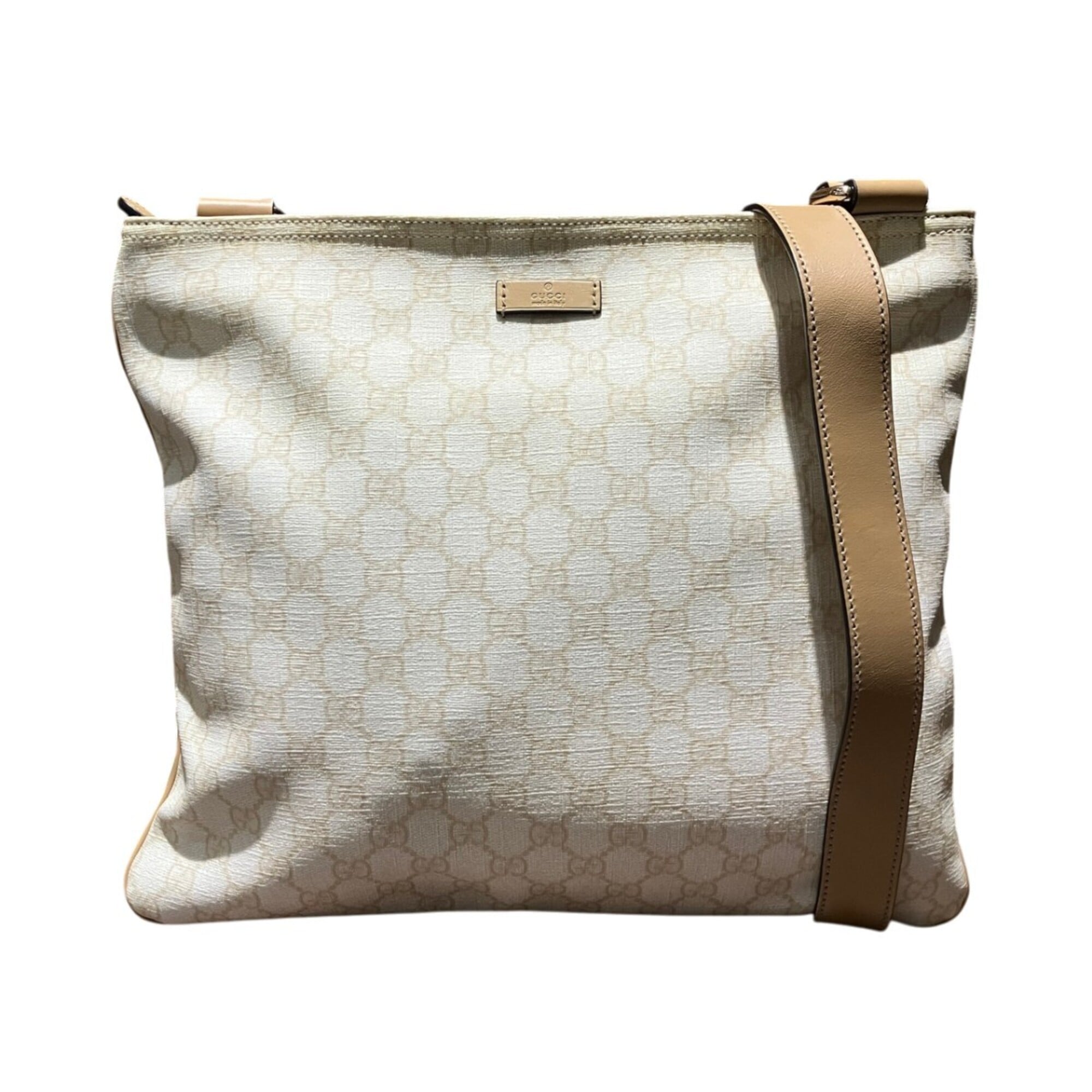 Gucci Ivory Shoulder Bag (Pre-Owned)