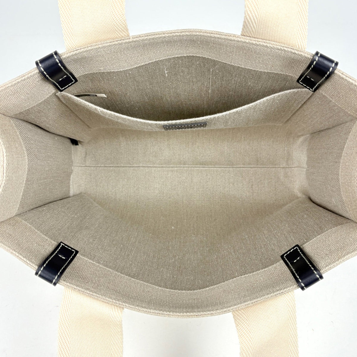 Chloé Beige Black Canvas Leather Tote Bag (Pre-Owned)