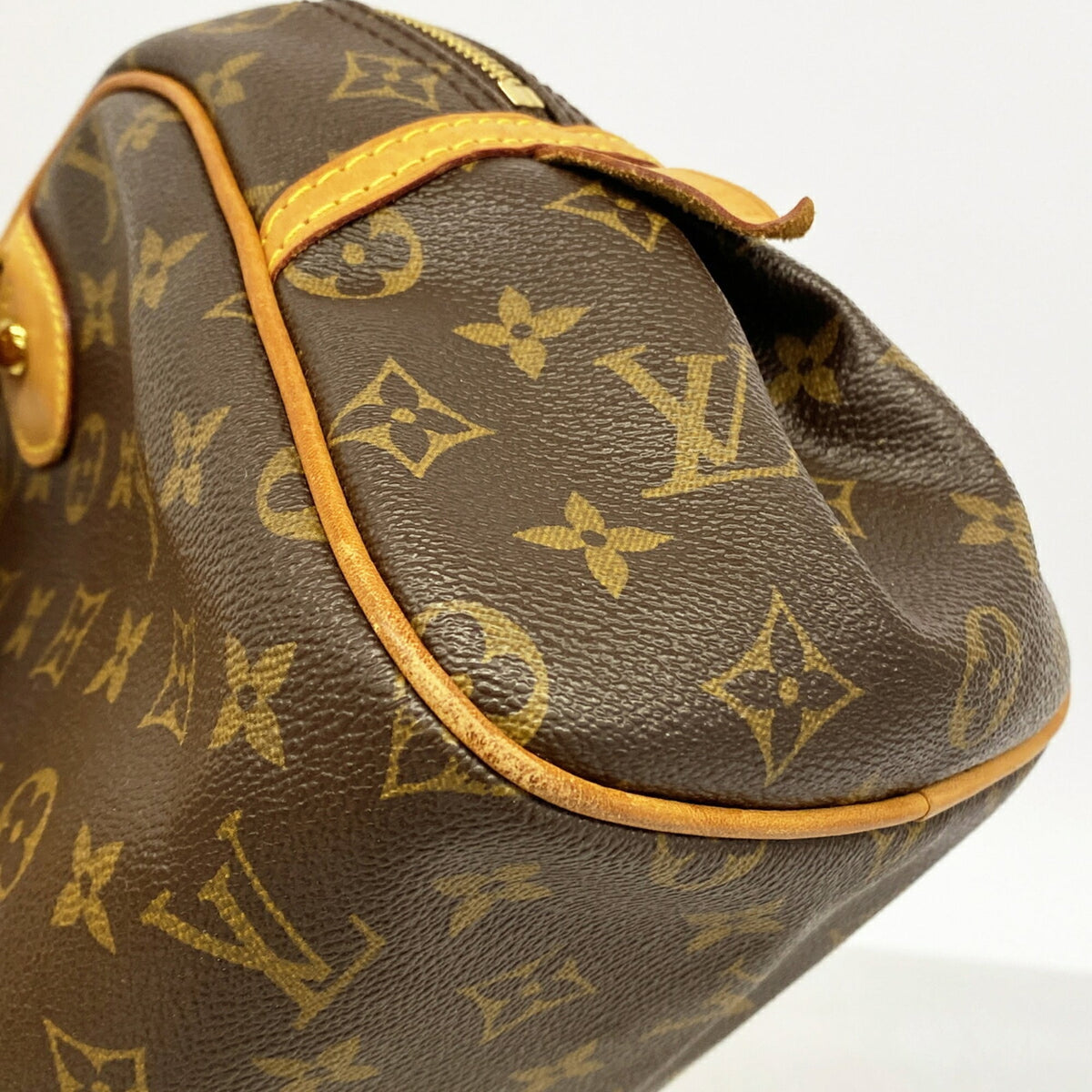 Louis Vuitton Brown Shoulder Bag (Pre-Owned)